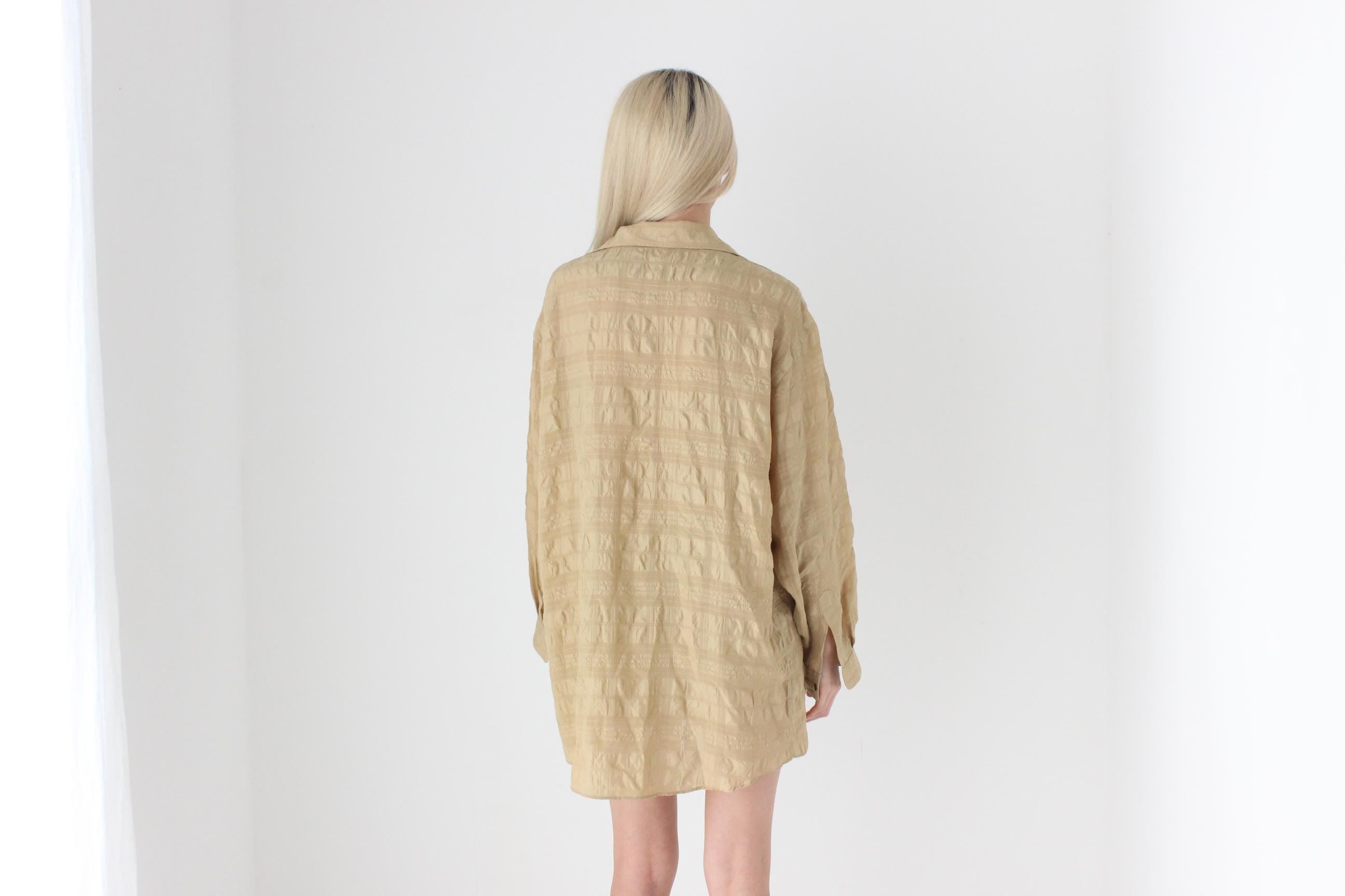 FUTURISM 90s XXL Textural Button Up