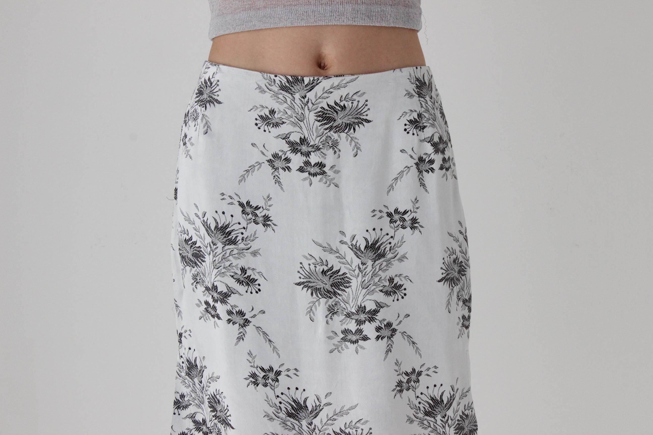 FUTURISM 90s Satin Blossom Skirt