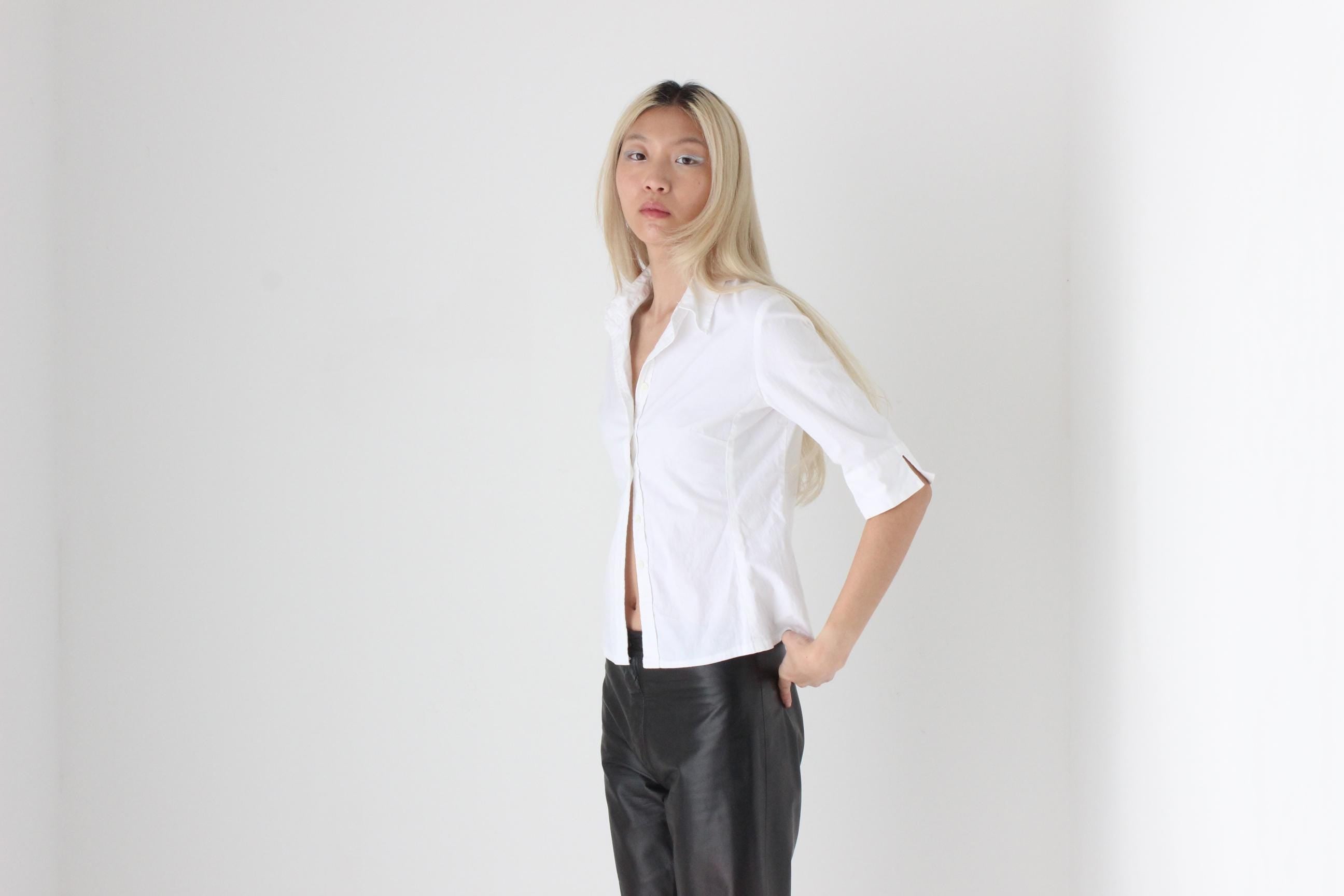 FUTURISM 90s Perfect Fitted Collared Shirt