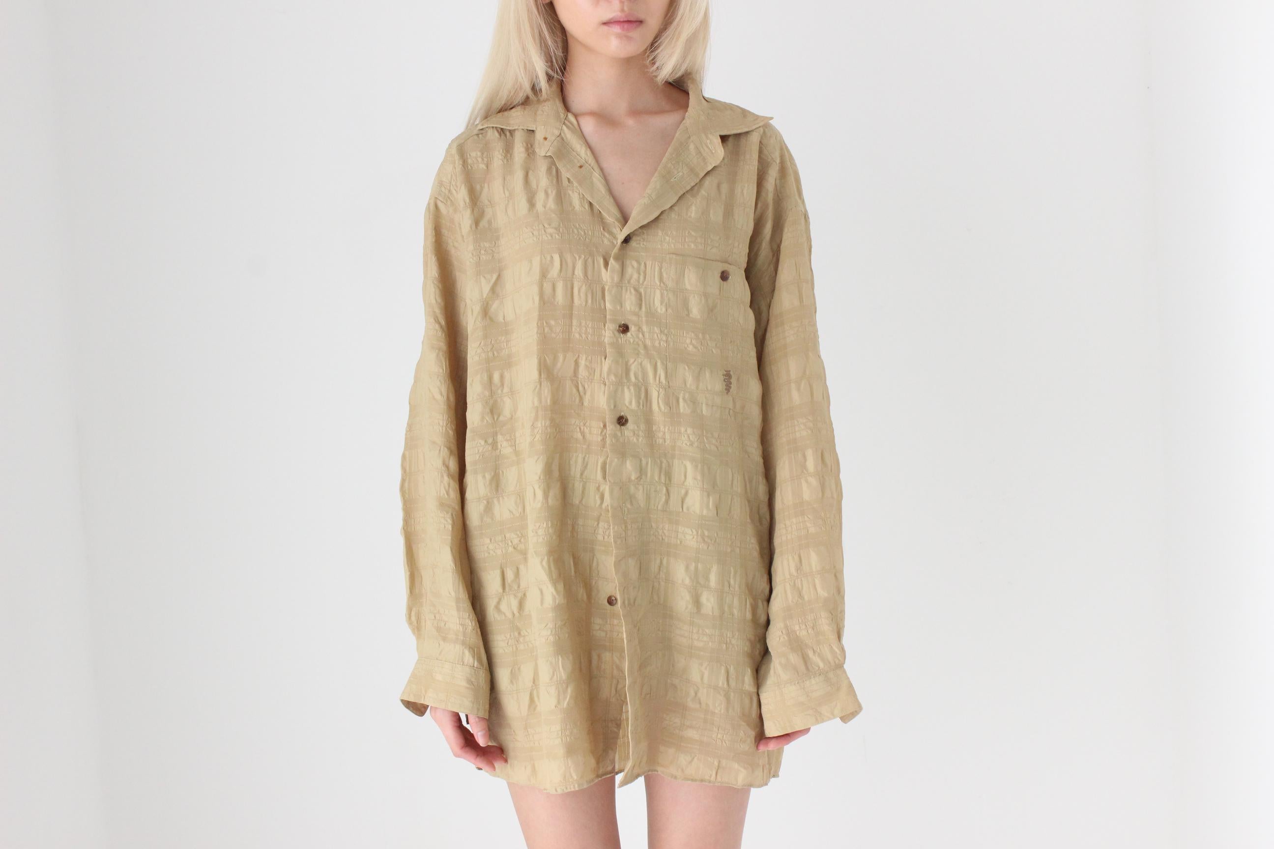 FUTURISM 90s XXL Textural Button Up