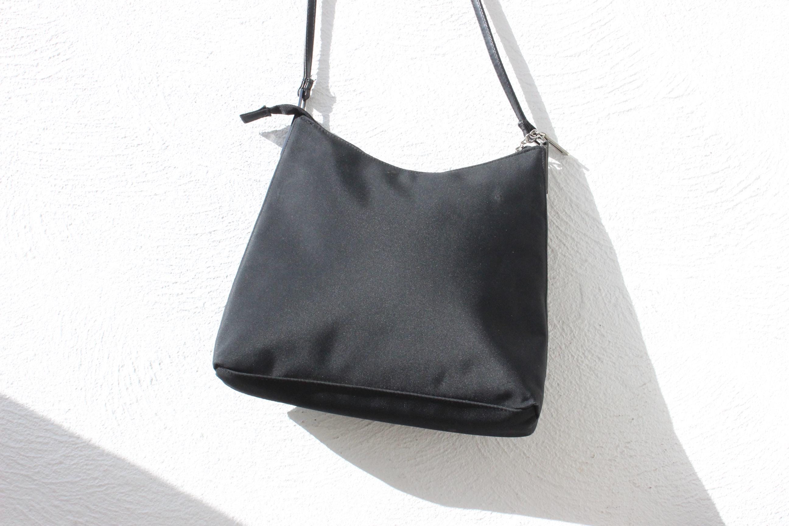 FUTURISM 90s Mid-Size Nylon Over Shoulder Bag / Handbag