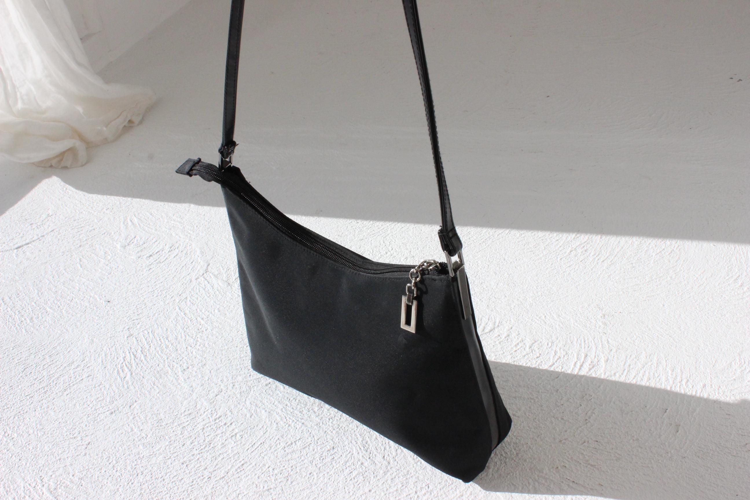 FUTURISM 90s Mid-Size Nylon Over Shoulder Bag / Handbag