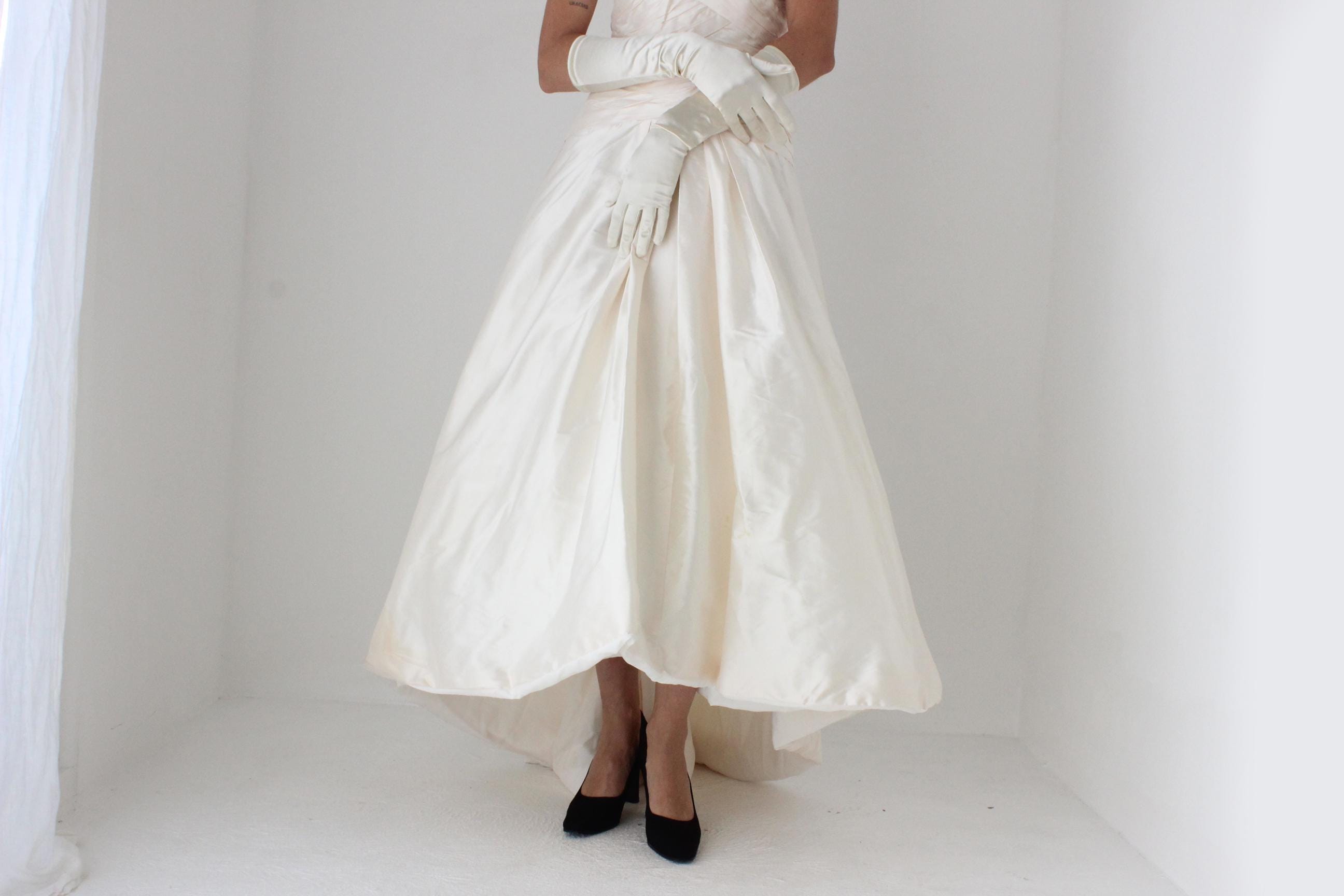 2000s Customised Silk Taffeta Strapless Drop Waist / Bubble Hem Gown