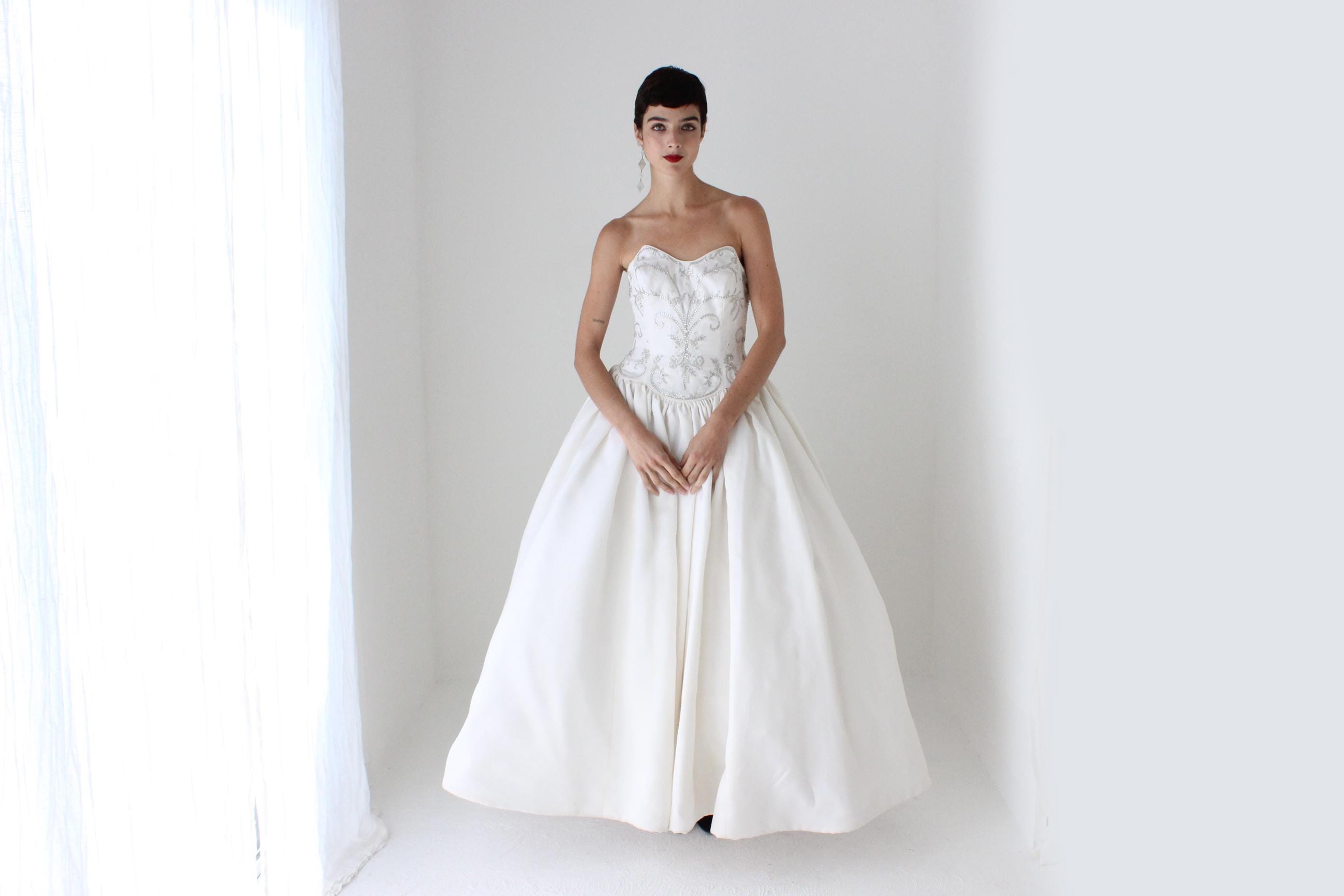 2000s Randy Fenoli New York Strapless Basque Waist Wedding Ballgown