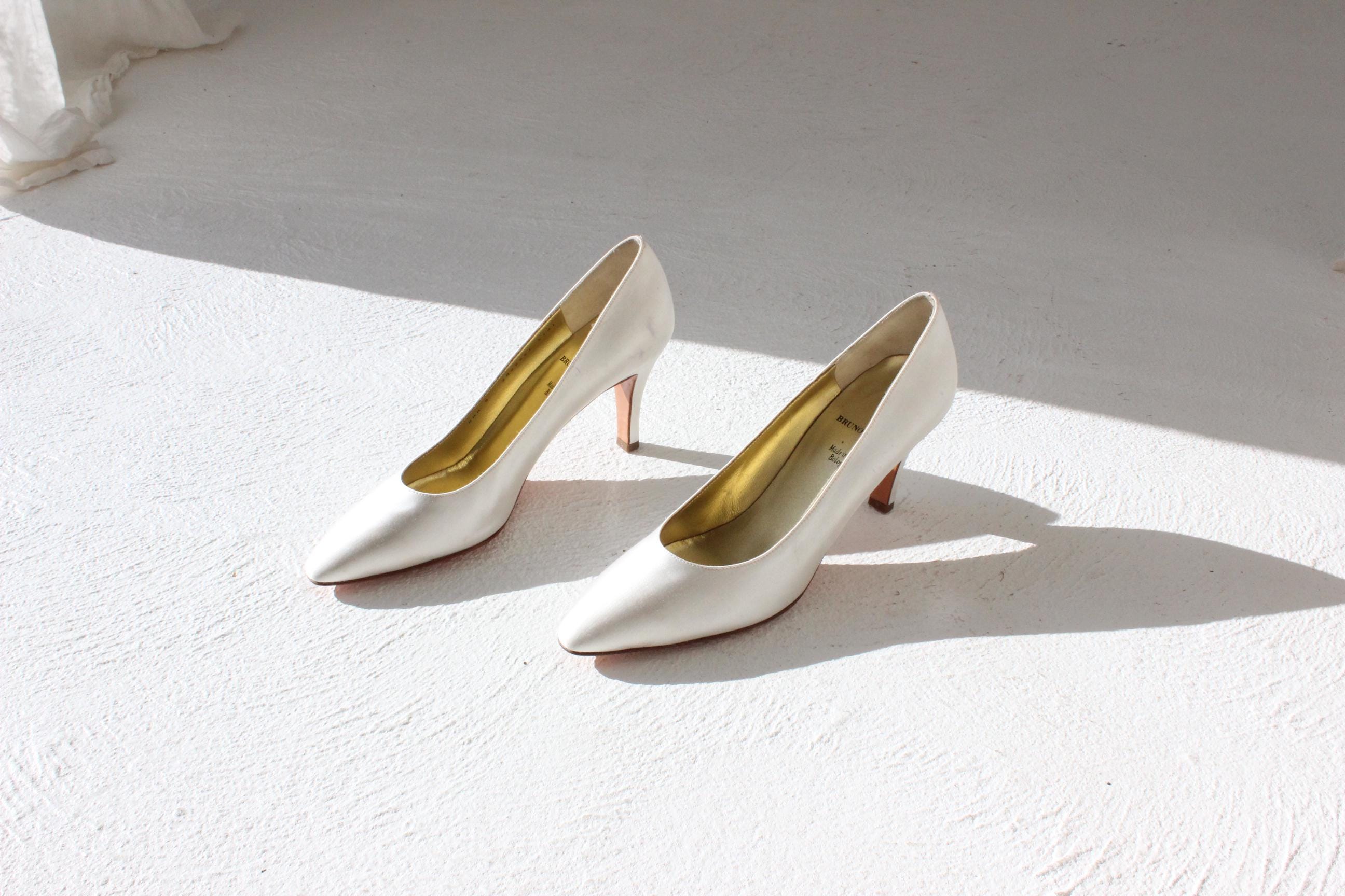90s Bruno Magli Ivory Satin Bridal Pumps - Euro 38