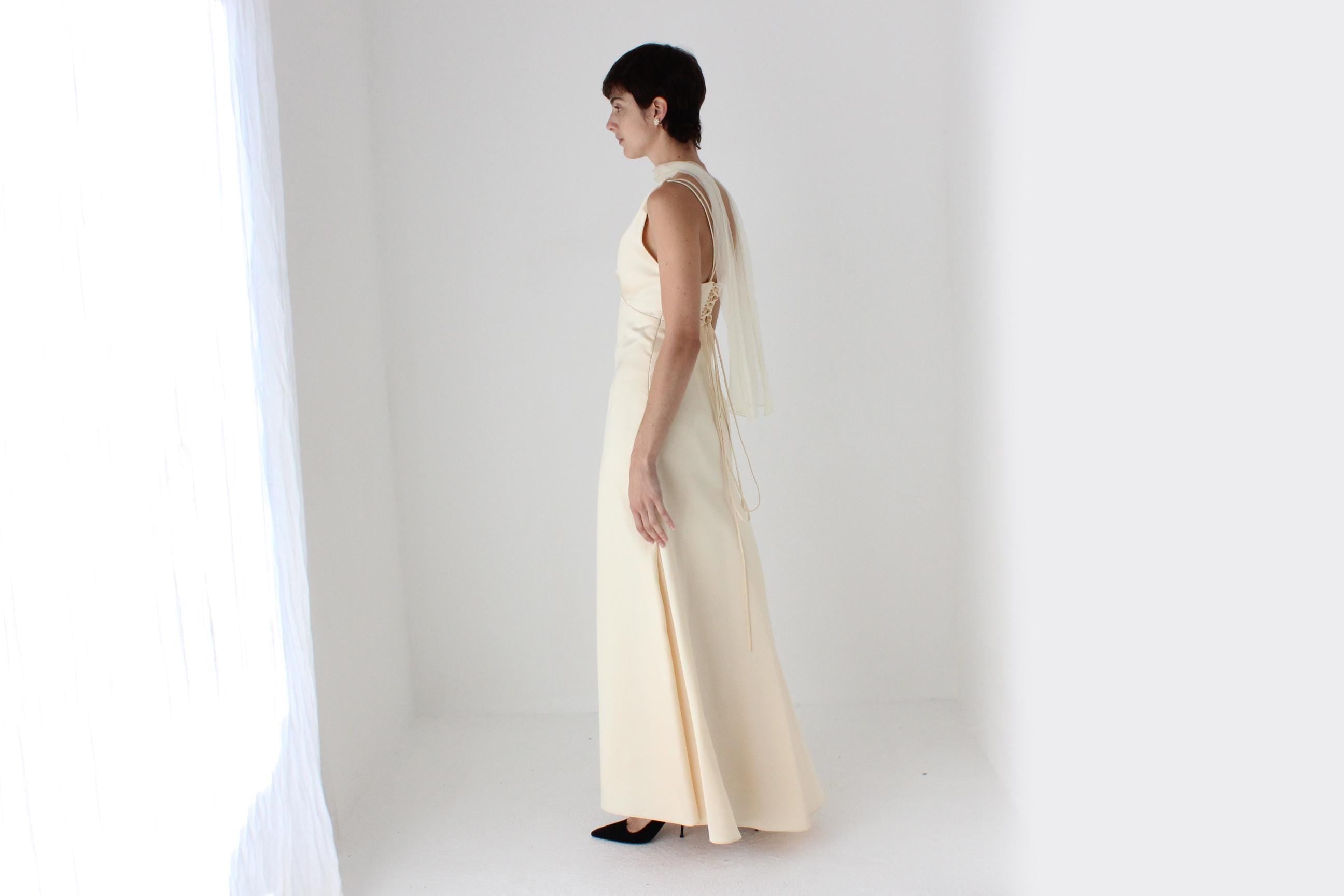 90s Vintage VERA WANG Plunge Neck A-Line Buttercream Gown