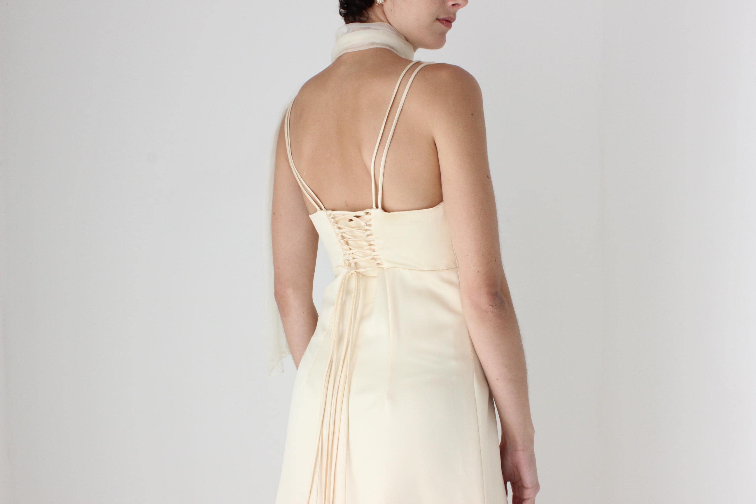 90s Vintage VERA WANG Plunge Neck A-Line Buttercream Gown