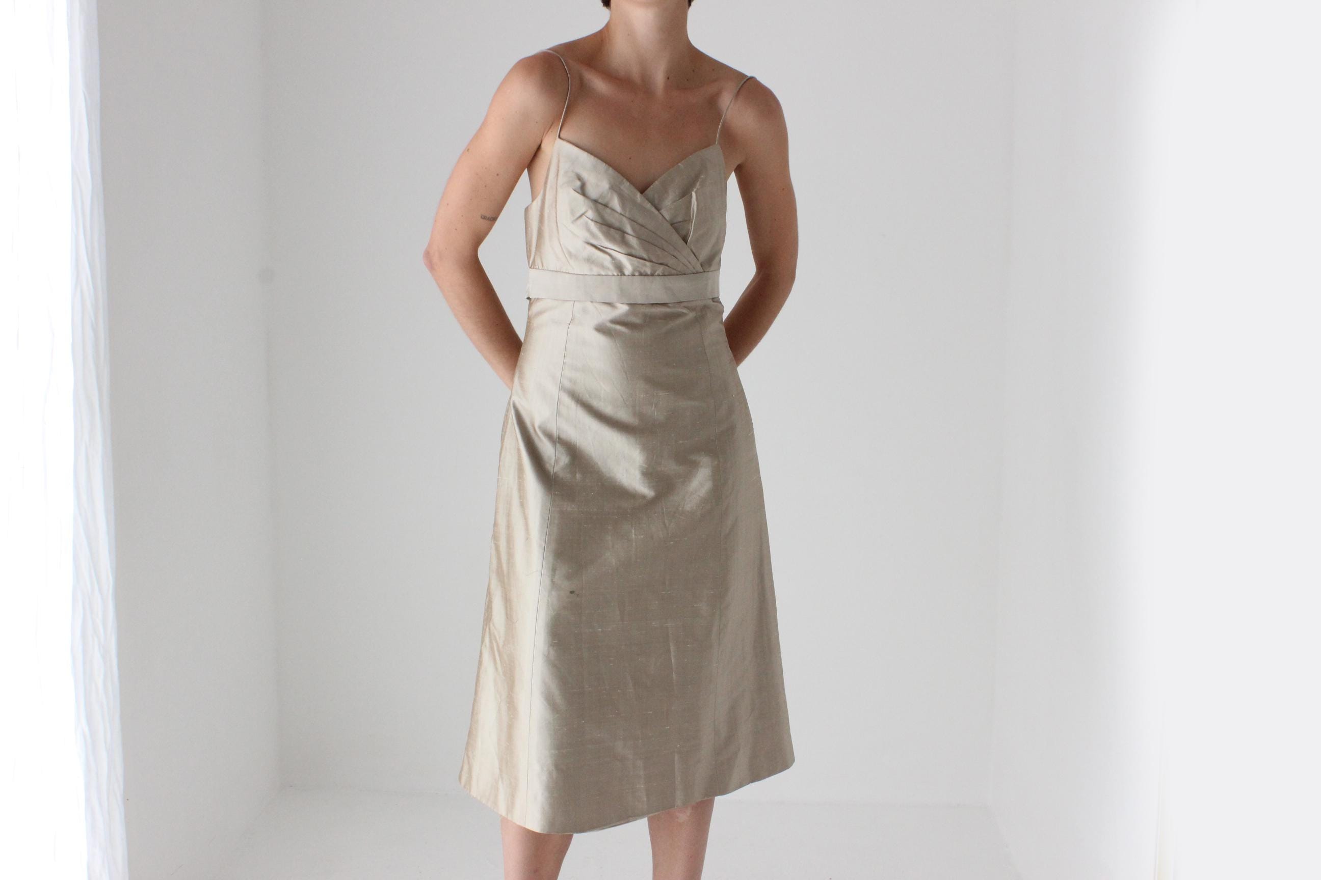 2000s Jenny Yoo Iridescent Raw Silk Neutral Cocktail Dress