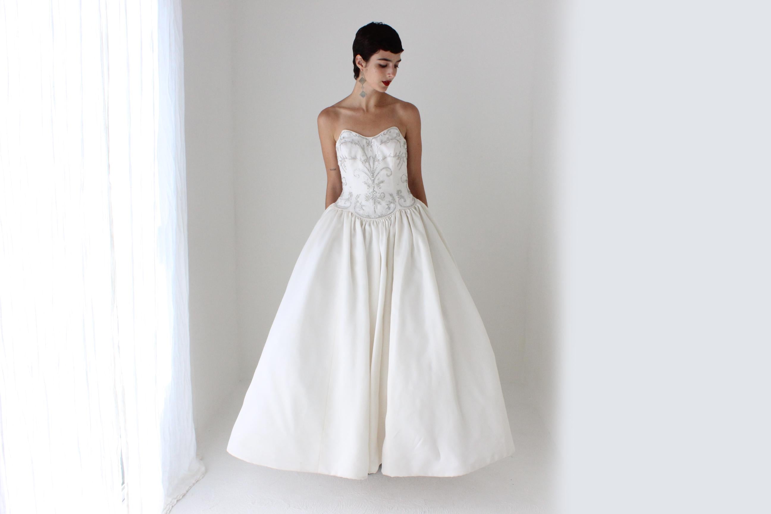 2000s Randy Fenoli New York Strapless Basque Waist Wedding Ballgown