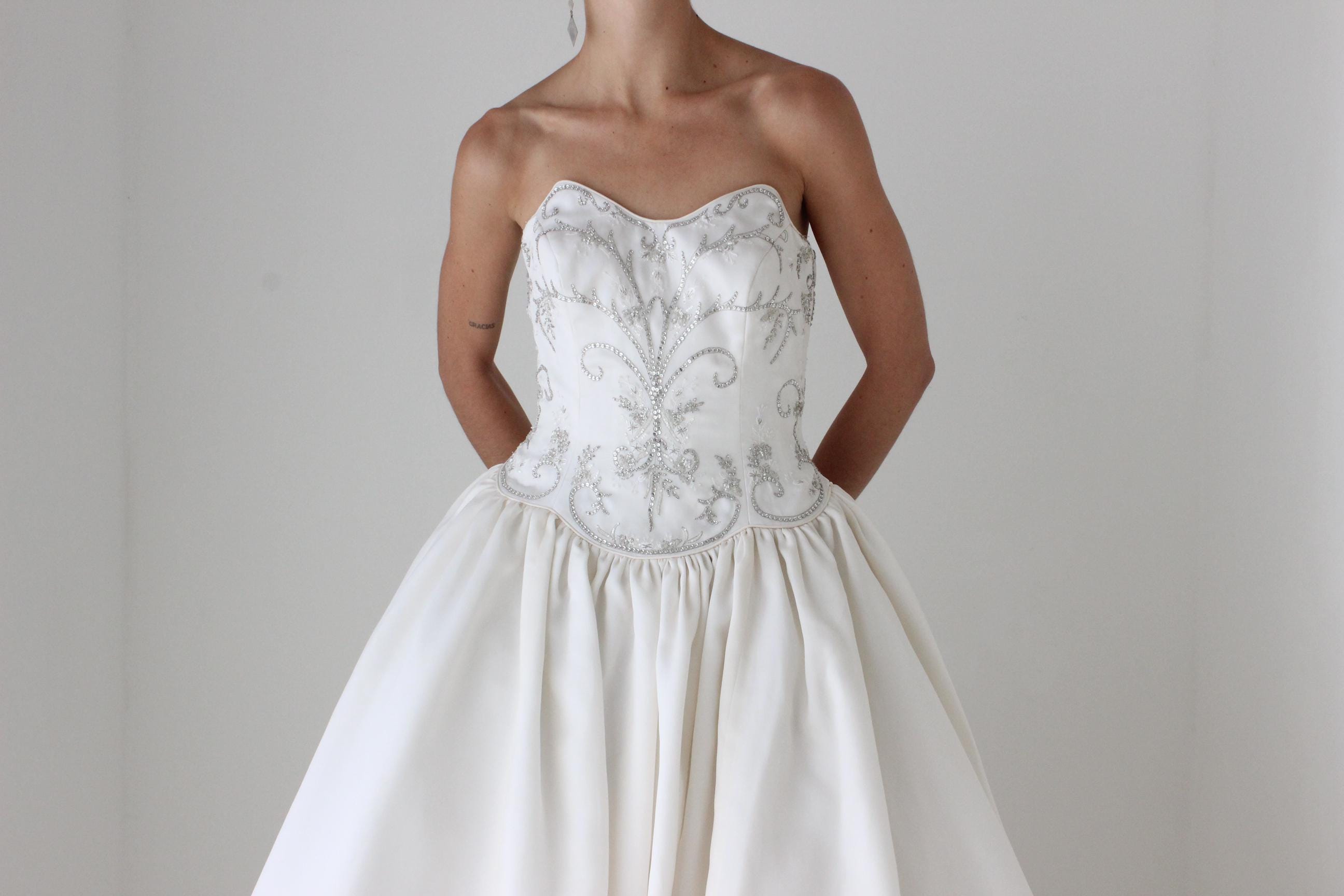 2000s Randy Fenoli New York Strapless Basque Waist Wedding Ballgown