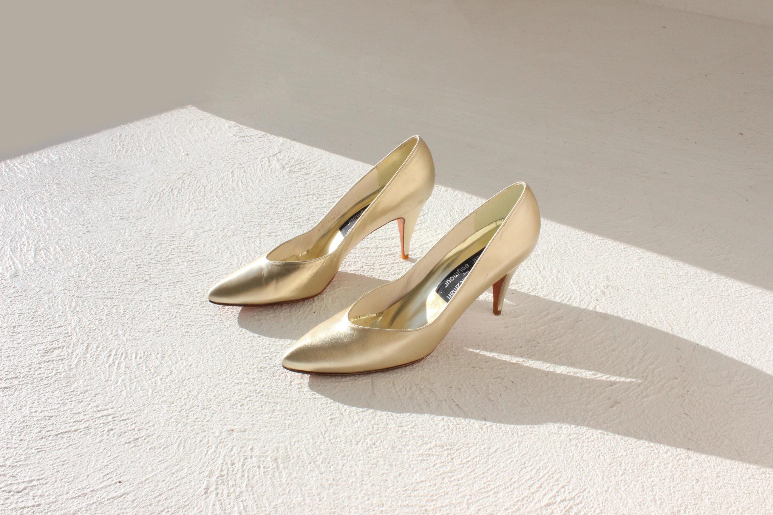 80s Stuart Weitzman for Mr Seymour Gold Leather Pumps - Euro 38