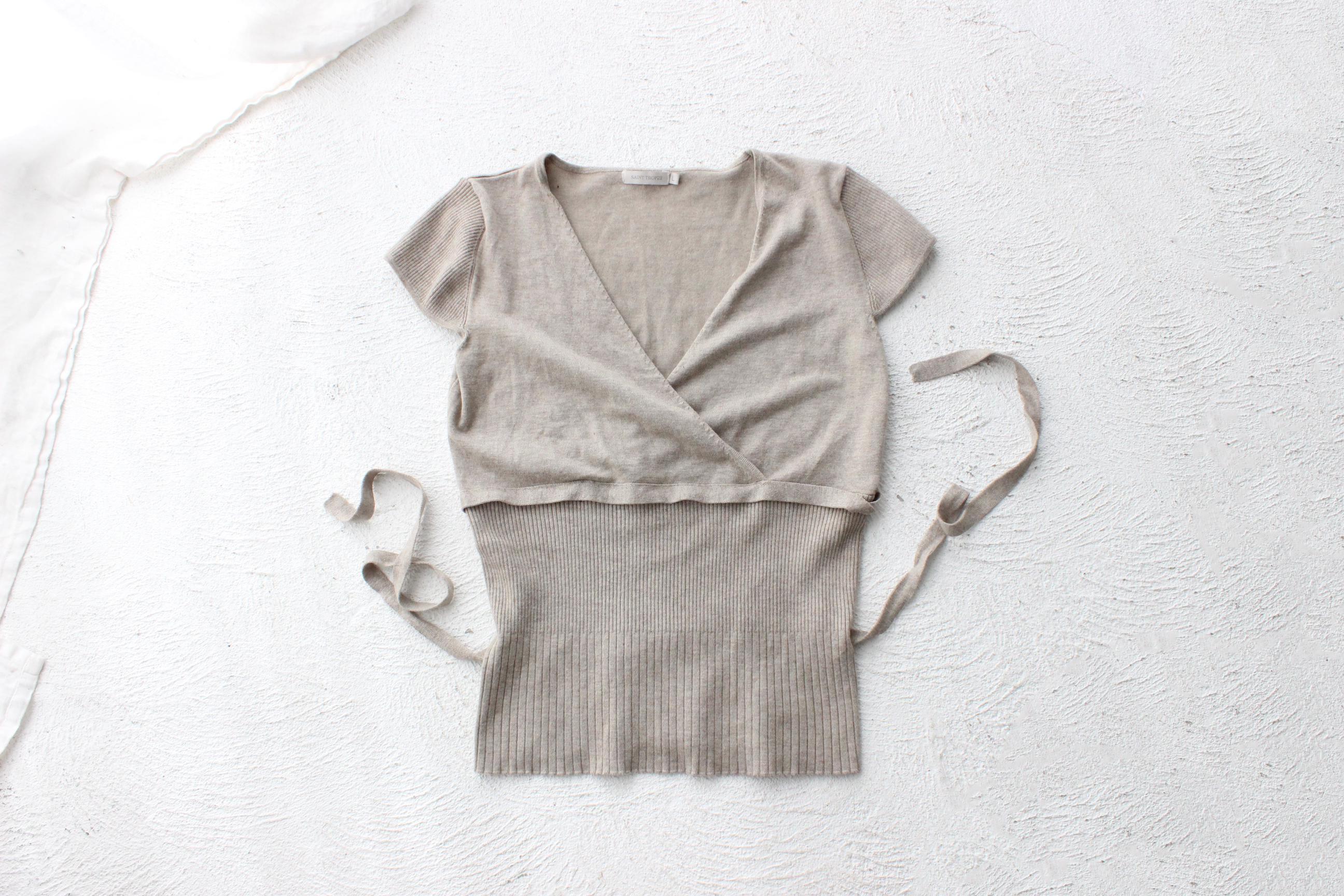FUTURISM Y2K Neutral Plunge Neck Stretch Fitted Top