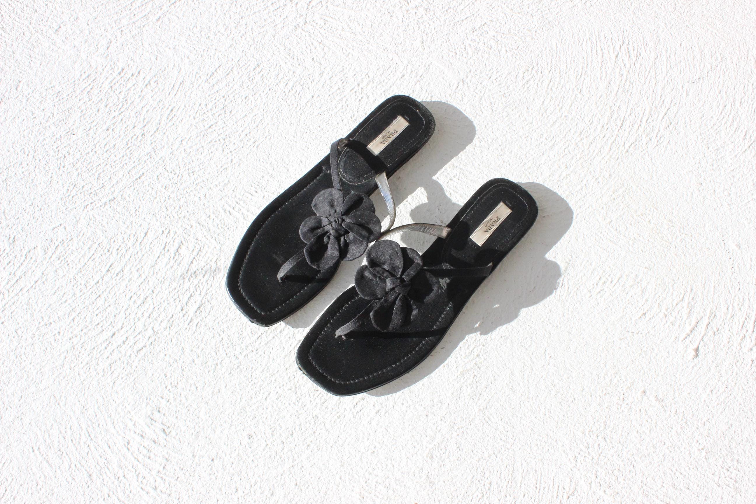 FUTURISM Vintage PRADA Taffeta Flower Flip Flop T-Bar Sandals ~ Euro 39