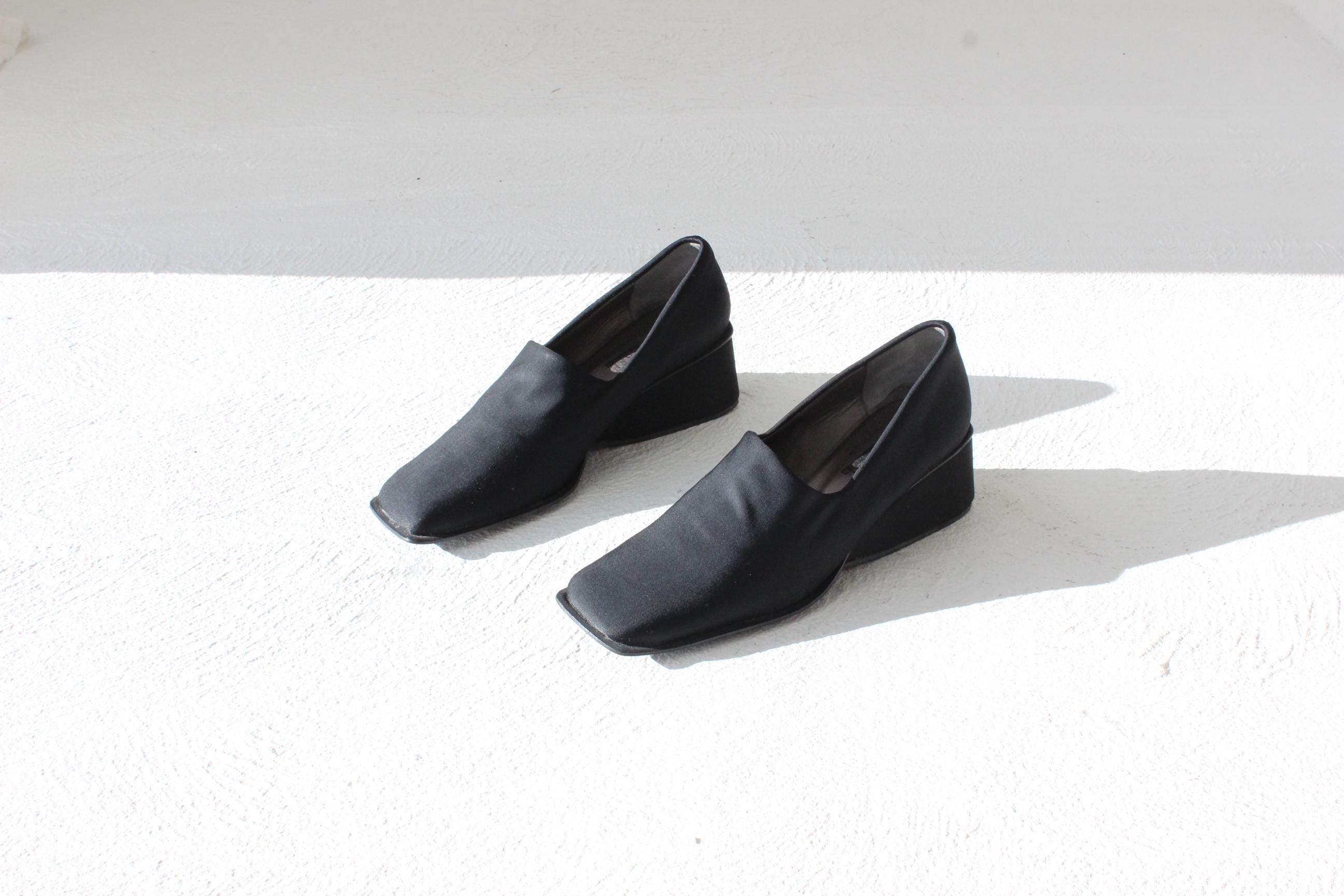 FUTURISM 90s Shimmer Stretch Square Toe Wedge Loafers ~ Euro 40