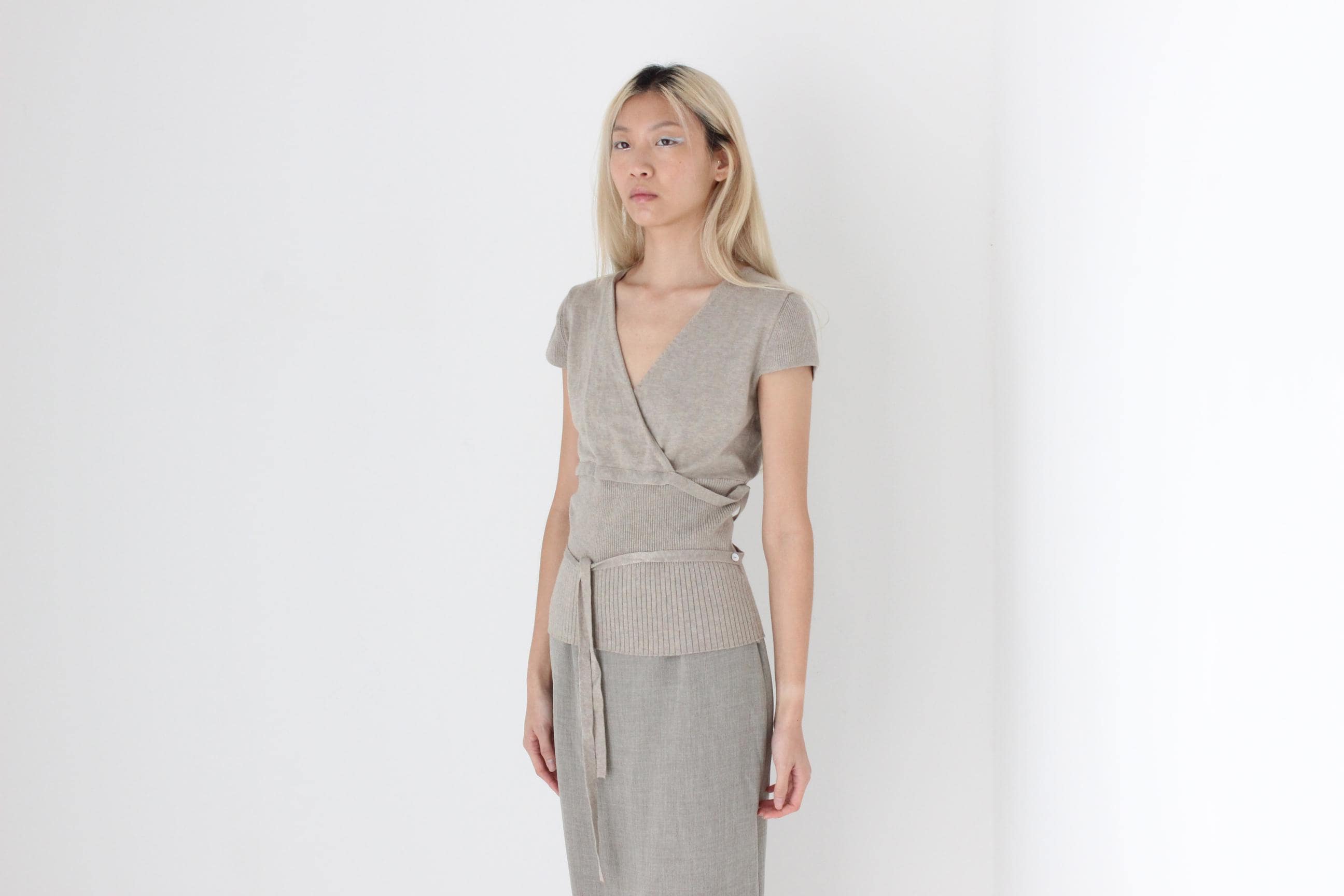 FUTURISM Y2K Neutral Plunge Neck Stretch Fitted Top