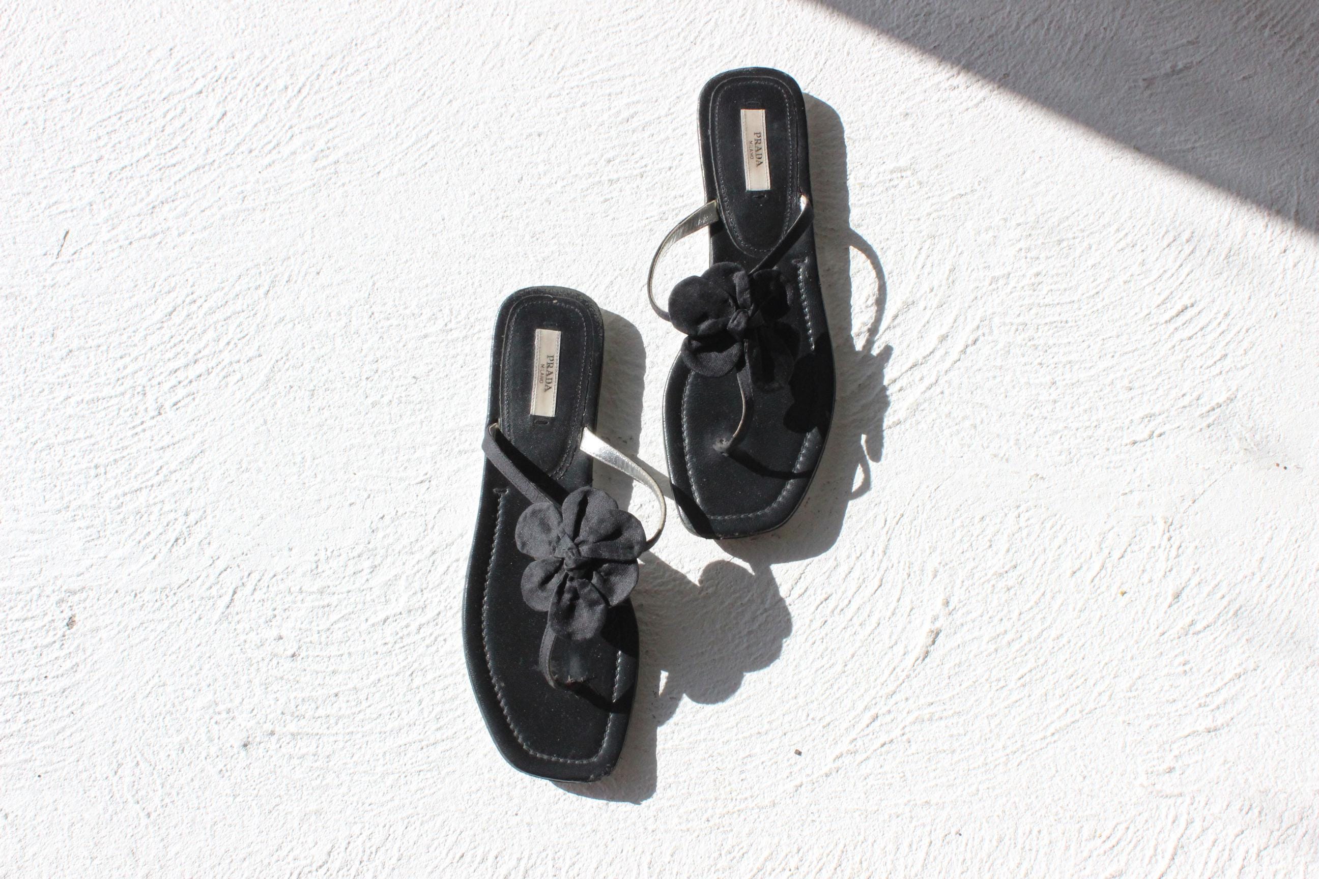 FUTURISM Vintage PRADA Taffeta Flower Flip Flop T-Bar Sandals ~ Euro 39