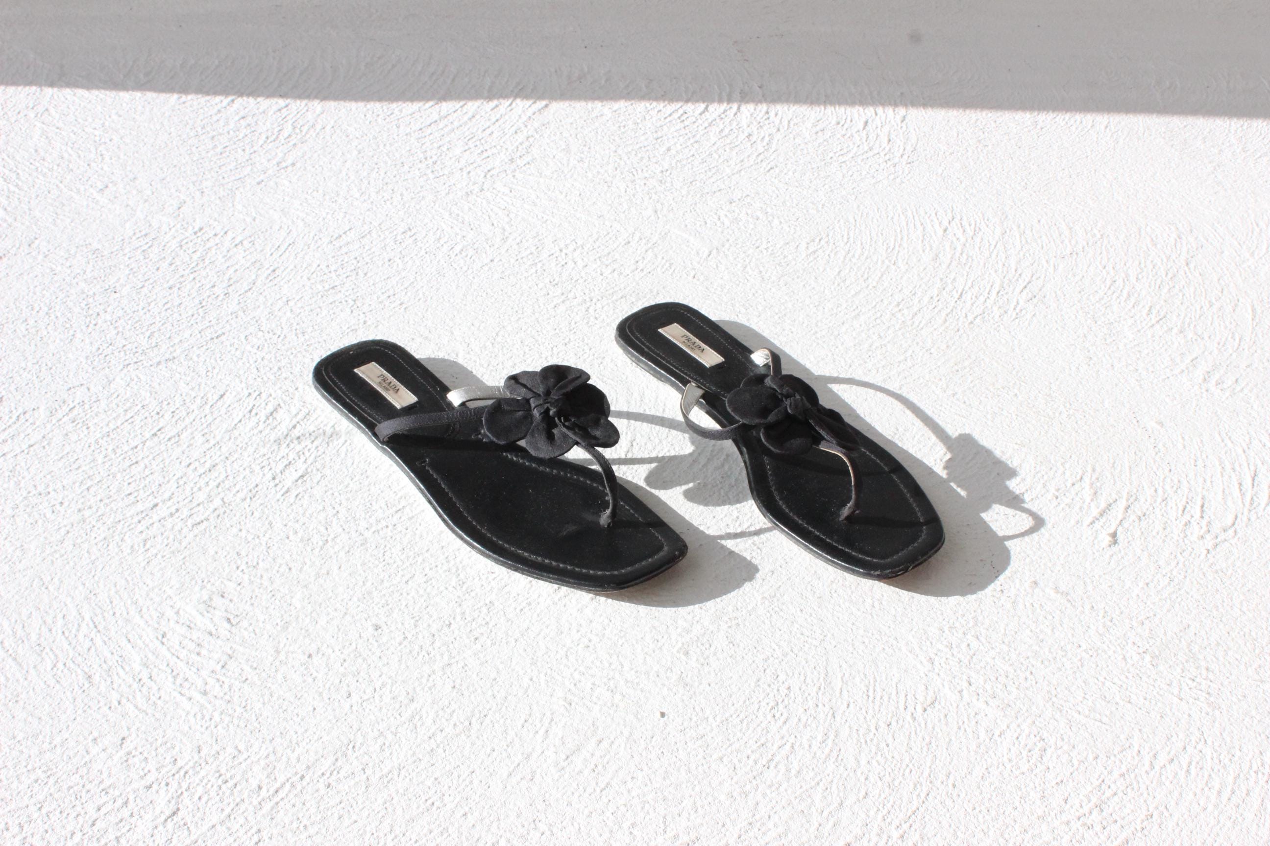 FUTURISM Vintage PRADA Taffeta Flower Flip Flop T-Bar Sandals ~ Euro 39