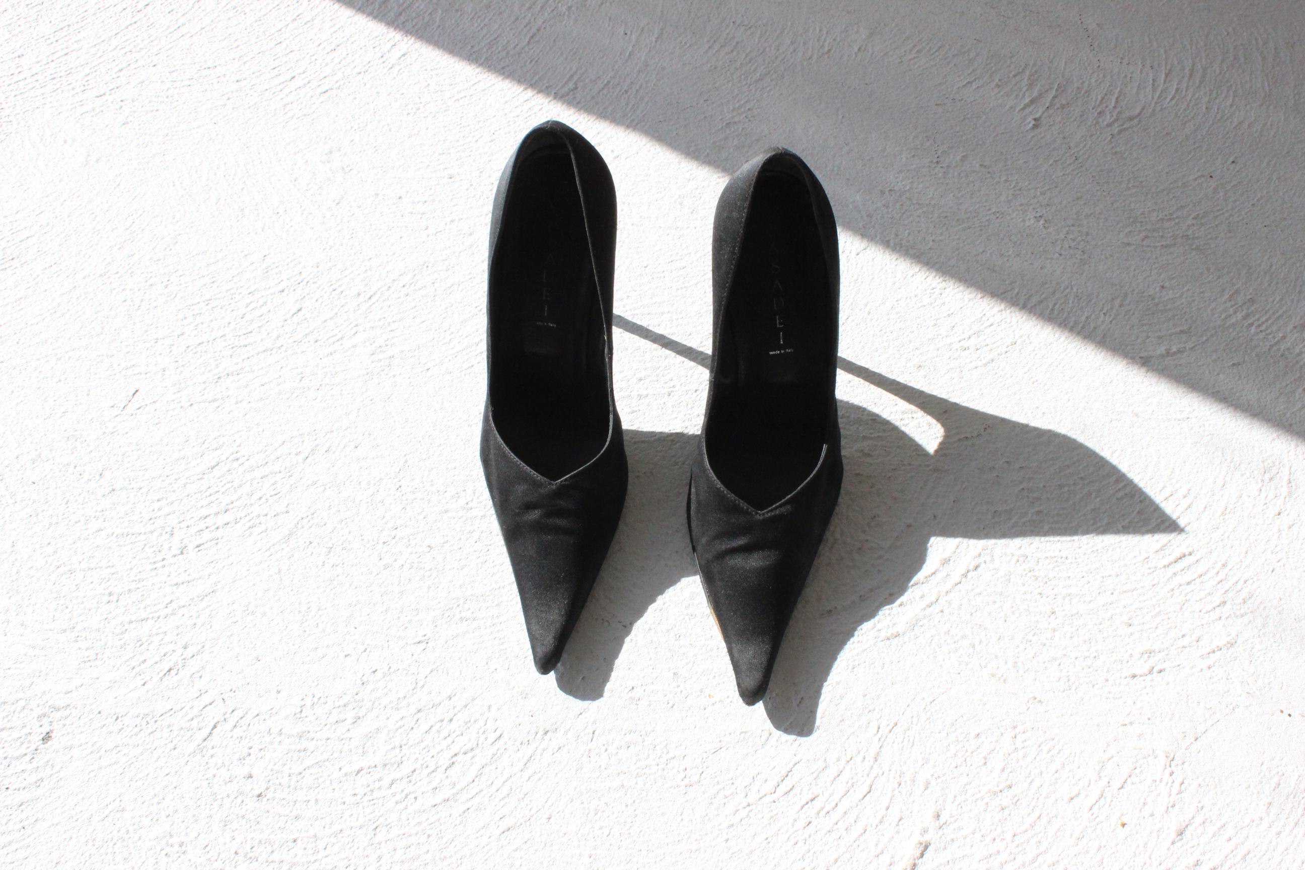FUTURISM 2000s Casadei Satin Knife Point Stiletto Pumps ~ Euro 38