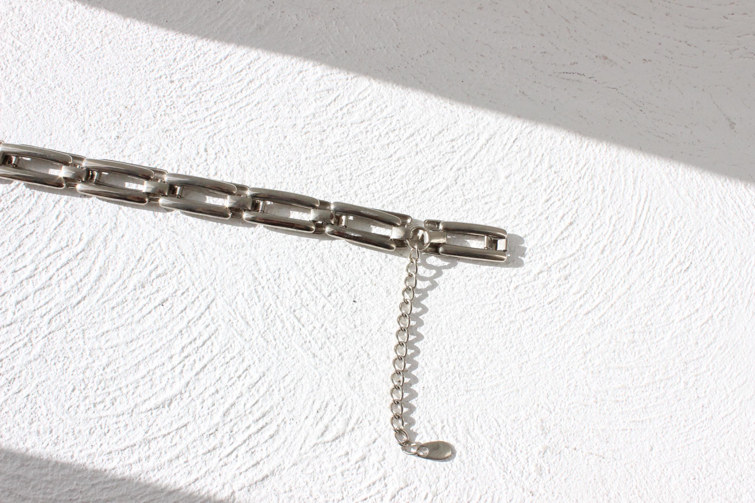 FUTURISM Y2K Chrome Chain Link Belt