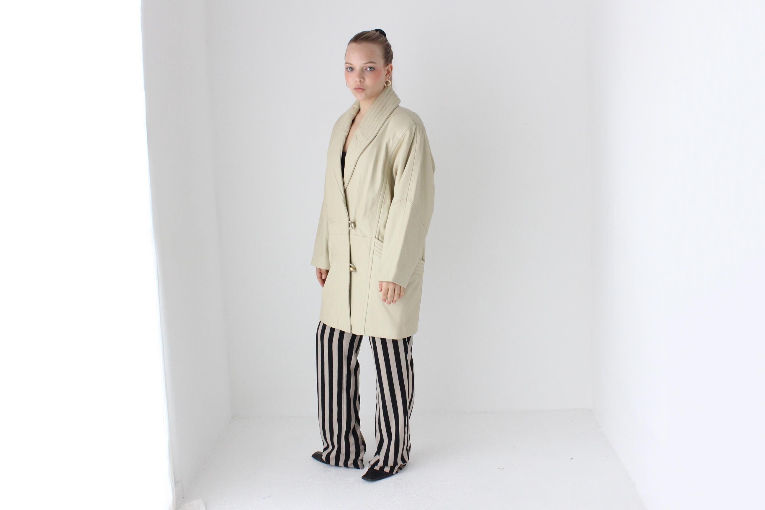 Chic 80s Leather Quilted Shawl Collar Ecru Coat by Maxima