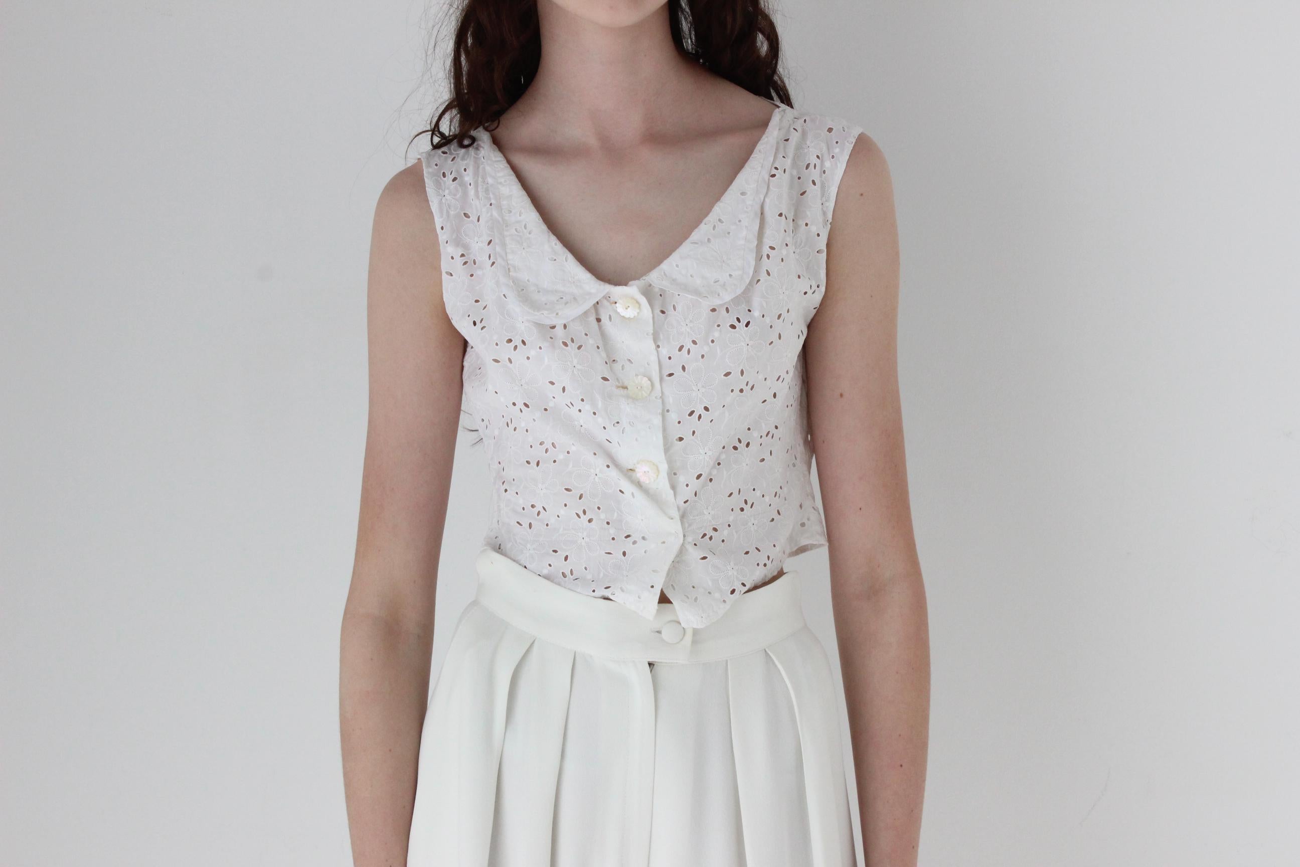 FRENCH COLLECTION Antique Broderie Anglaise Collared Crop Top