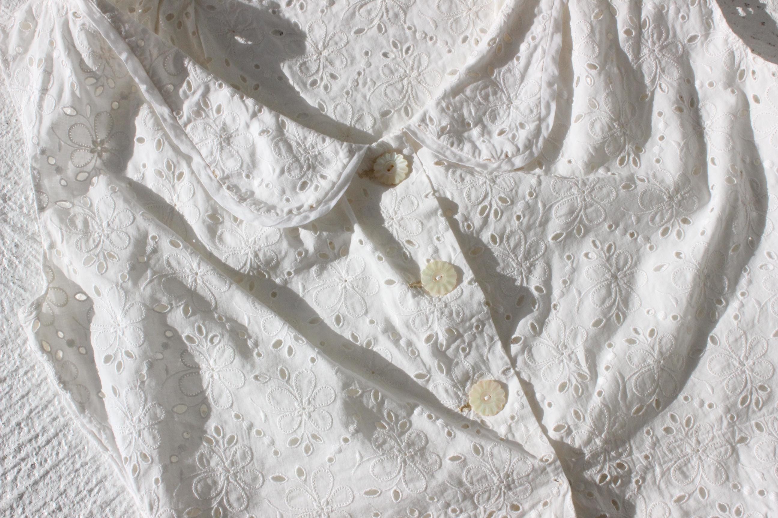 FRENCH COLLECTION Antique Broderie Anglaise Collared Crop Top