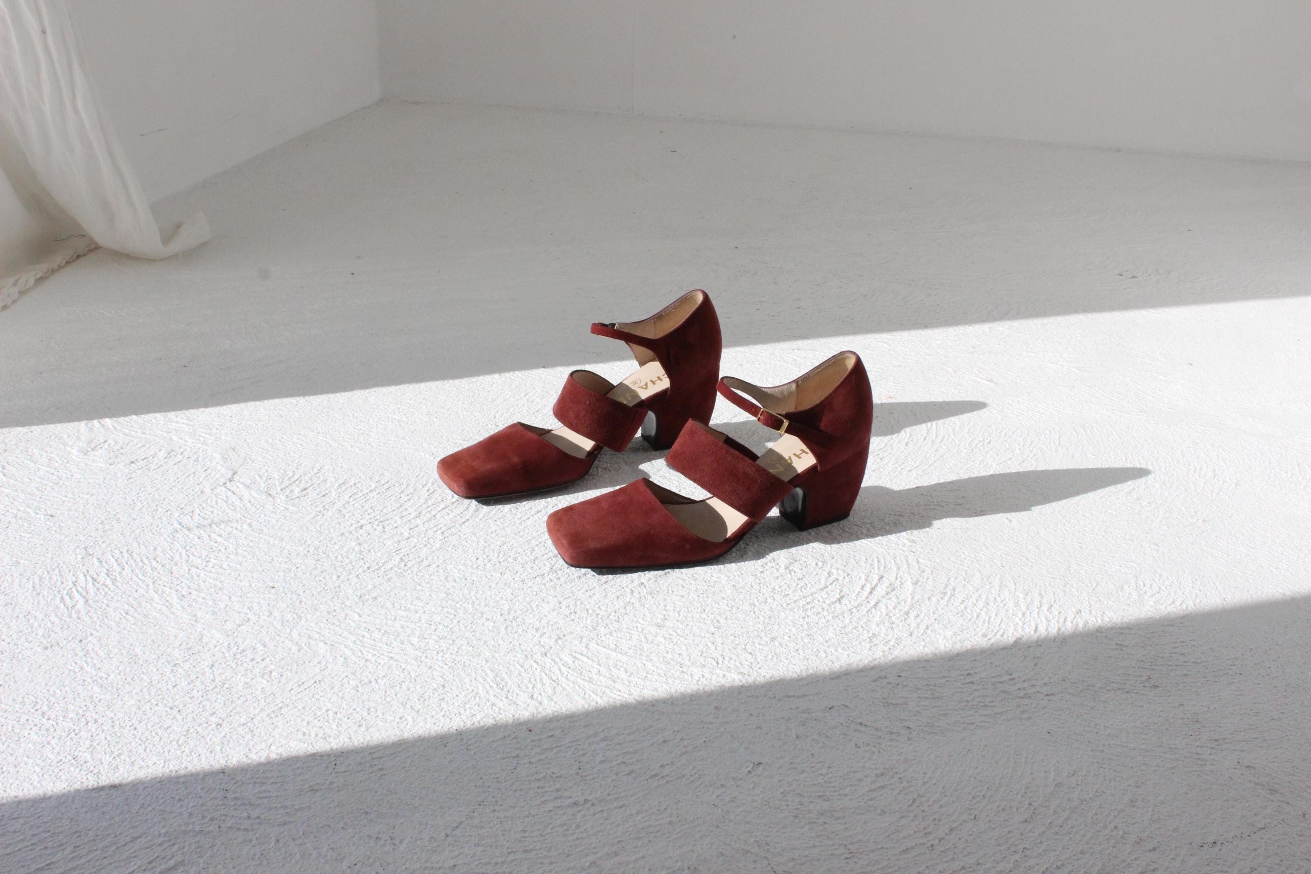 FRENCH COLLECTION Vintage 90s Chanel Suede Sculptural Square Toe Mary Jane Sandals ~ Euro 36