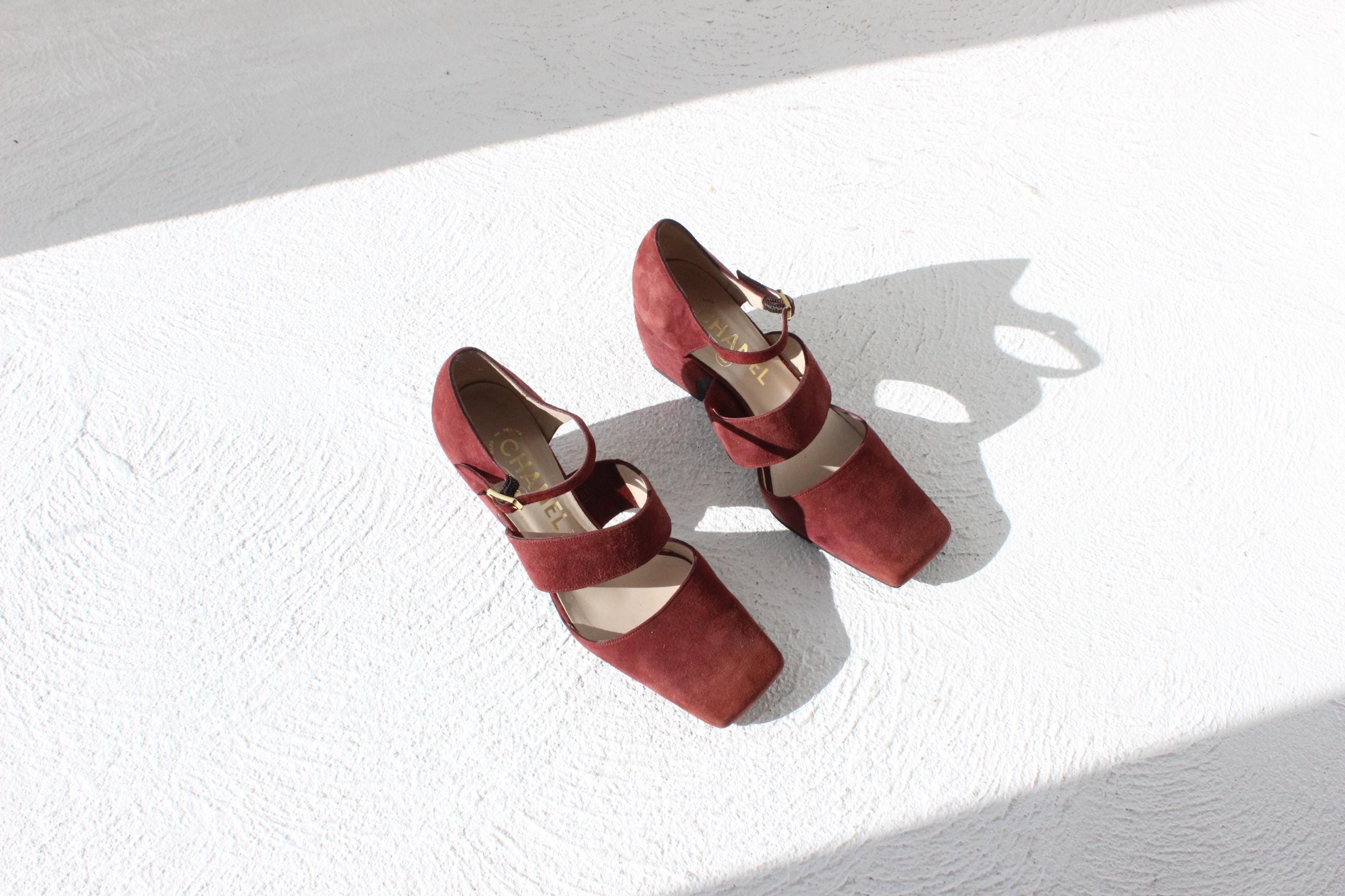 FRENCH COLLECTION Vintage 90s Chanel Suede Sculptural Square Toe Mary Jane Sandals ~ Euro 36