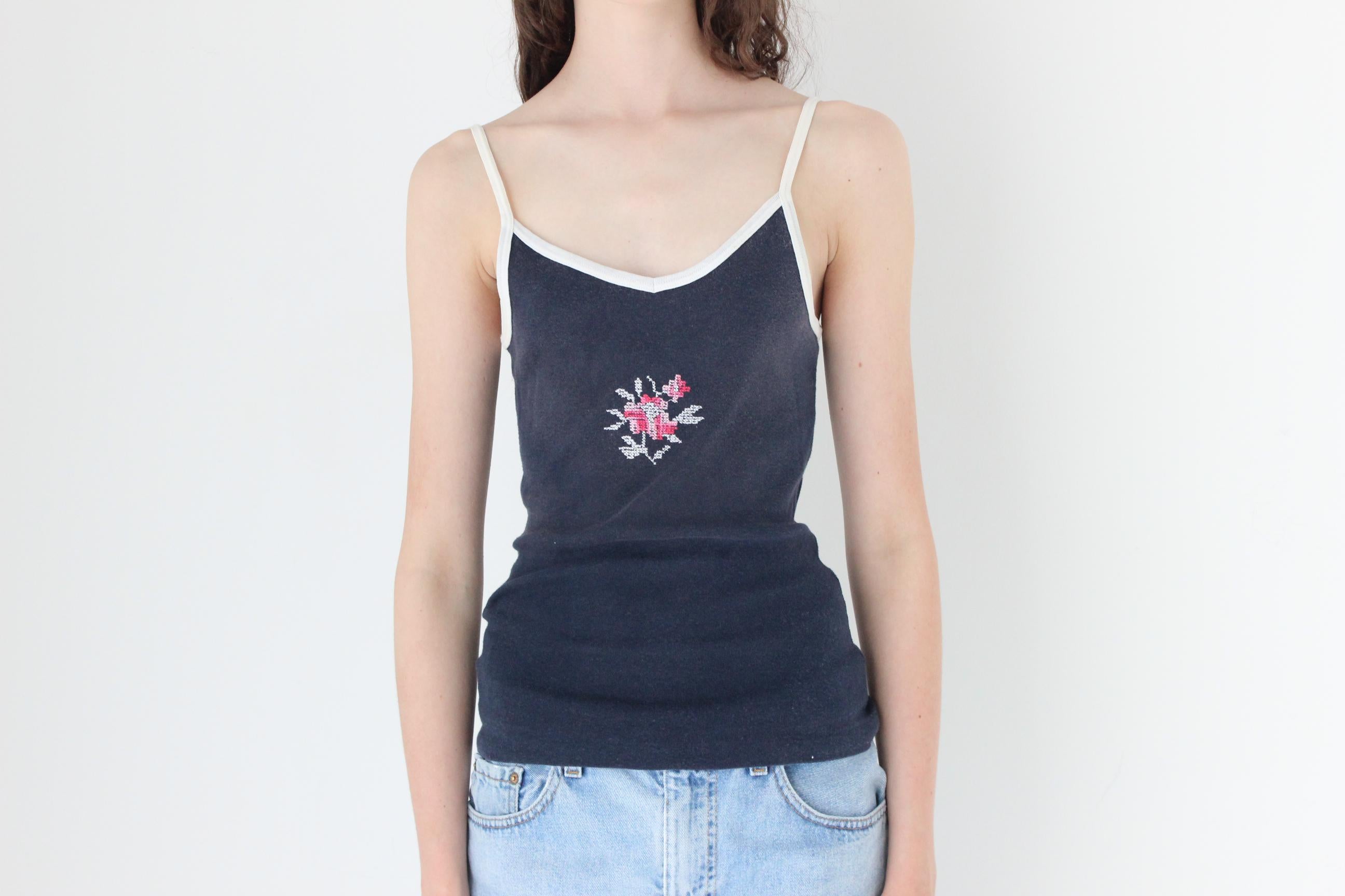 FRENCH COLLECTION Adorable 70s Cotton Tank w/ Cross-Stitch Motif
