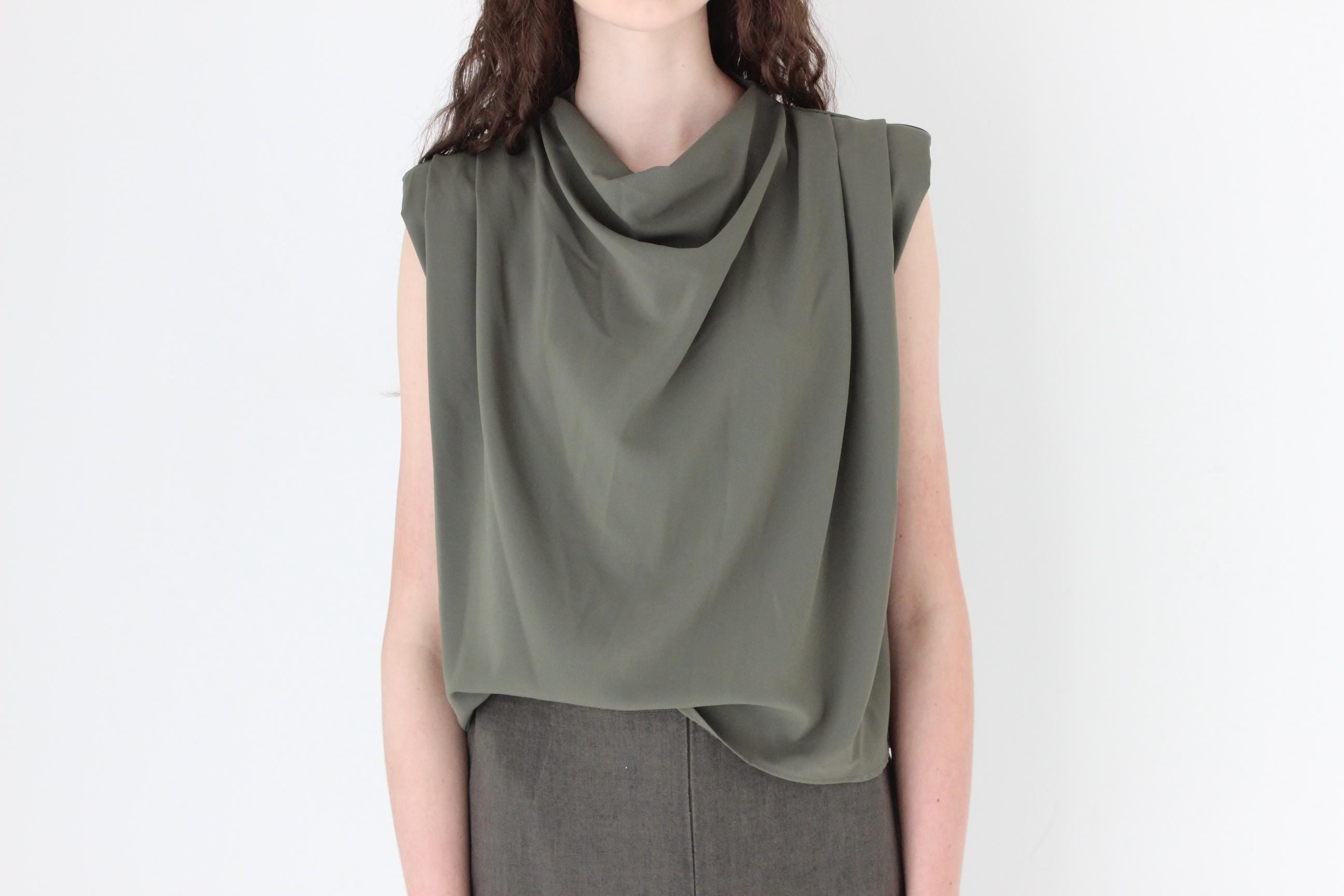 FRENCH COLLECTION 2000s Bold Shoulder / Cowl Neck Top