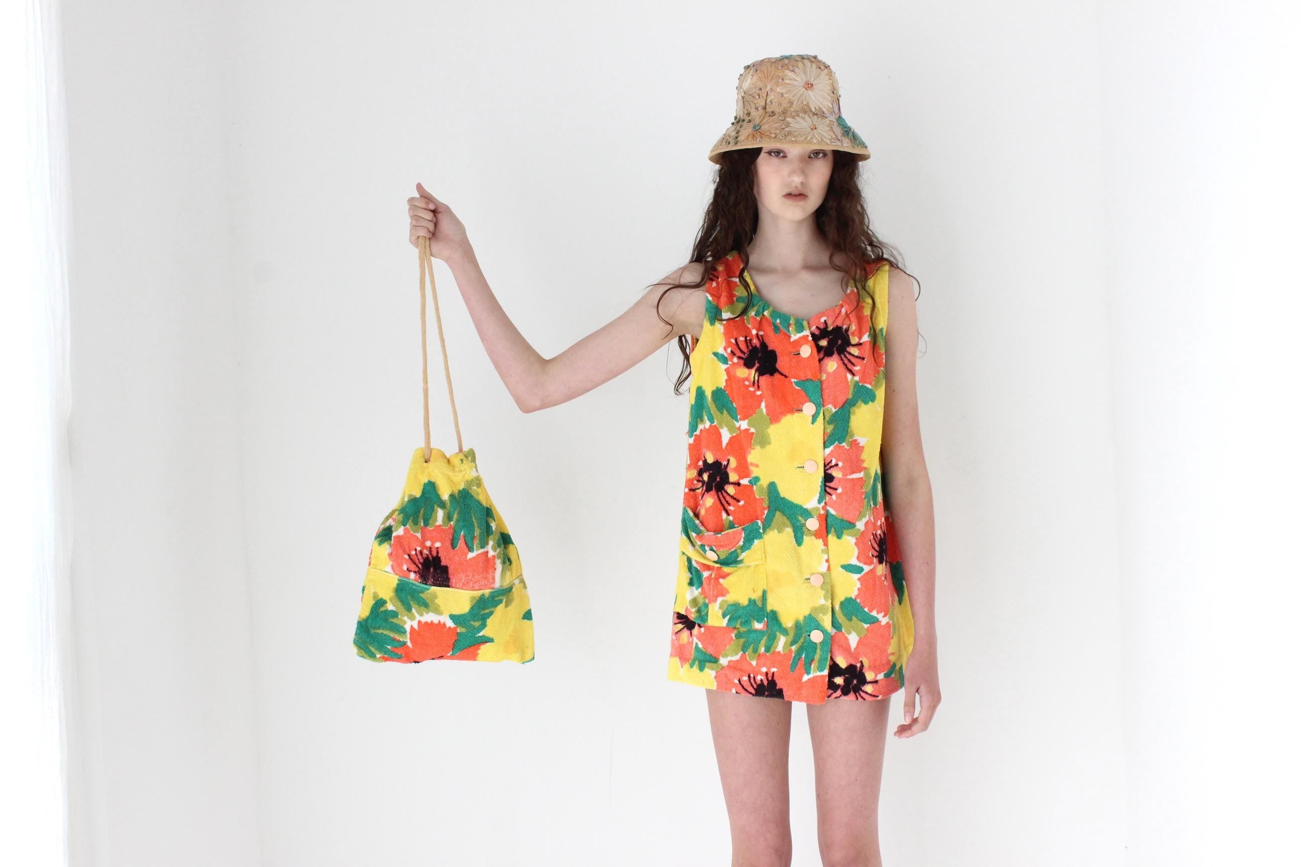 FRENCH COLLECTION 70s Rainbow Floral Towelling Beach Set