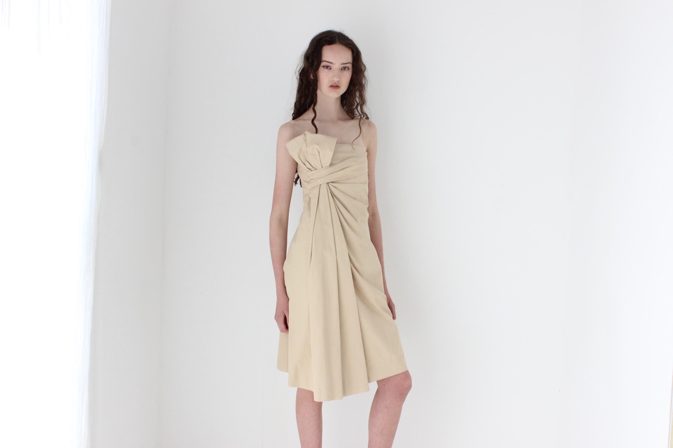FRENCH COLLECTION Vintage Chloé Sculptural Beige Twill Dress w/ 3D Knot Detail