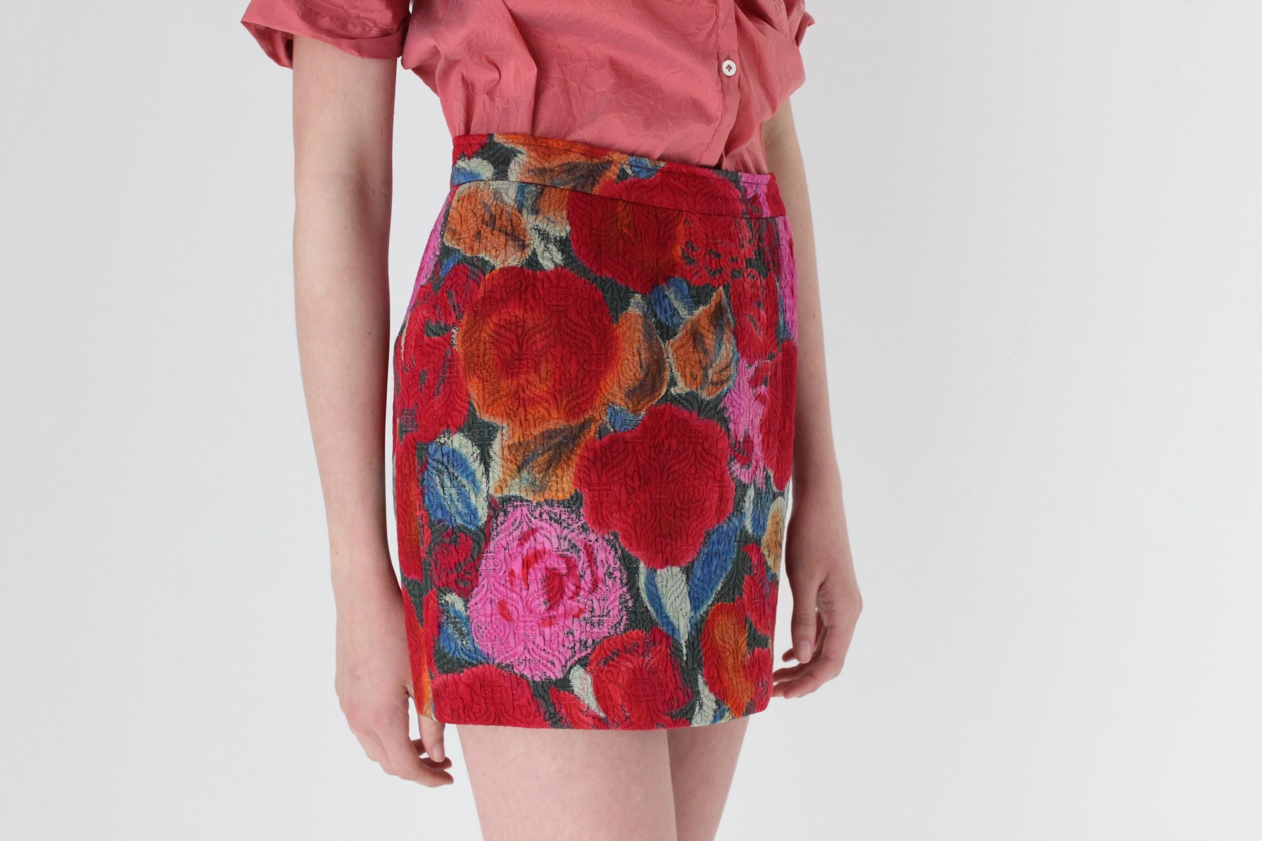 FRENCH COLLECTION 80s Emanuel Ungaro Parallele Quilted Silk Floral Mini Skirt