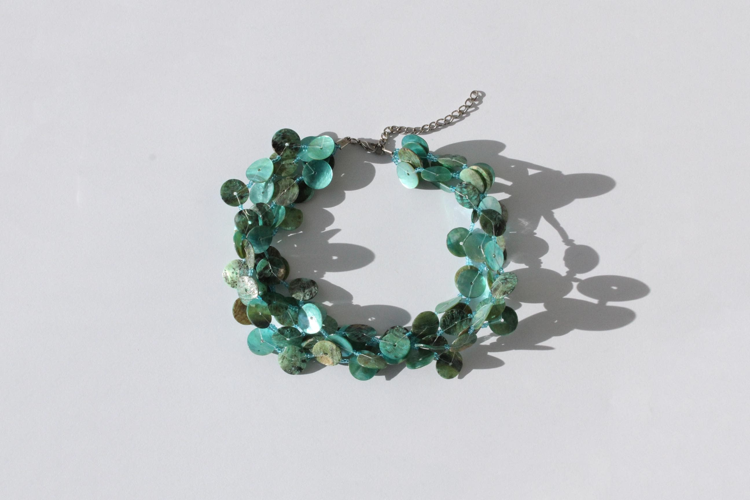 FRENCH COLLECTION 90s Mother of Pearl Shell Disc Choker