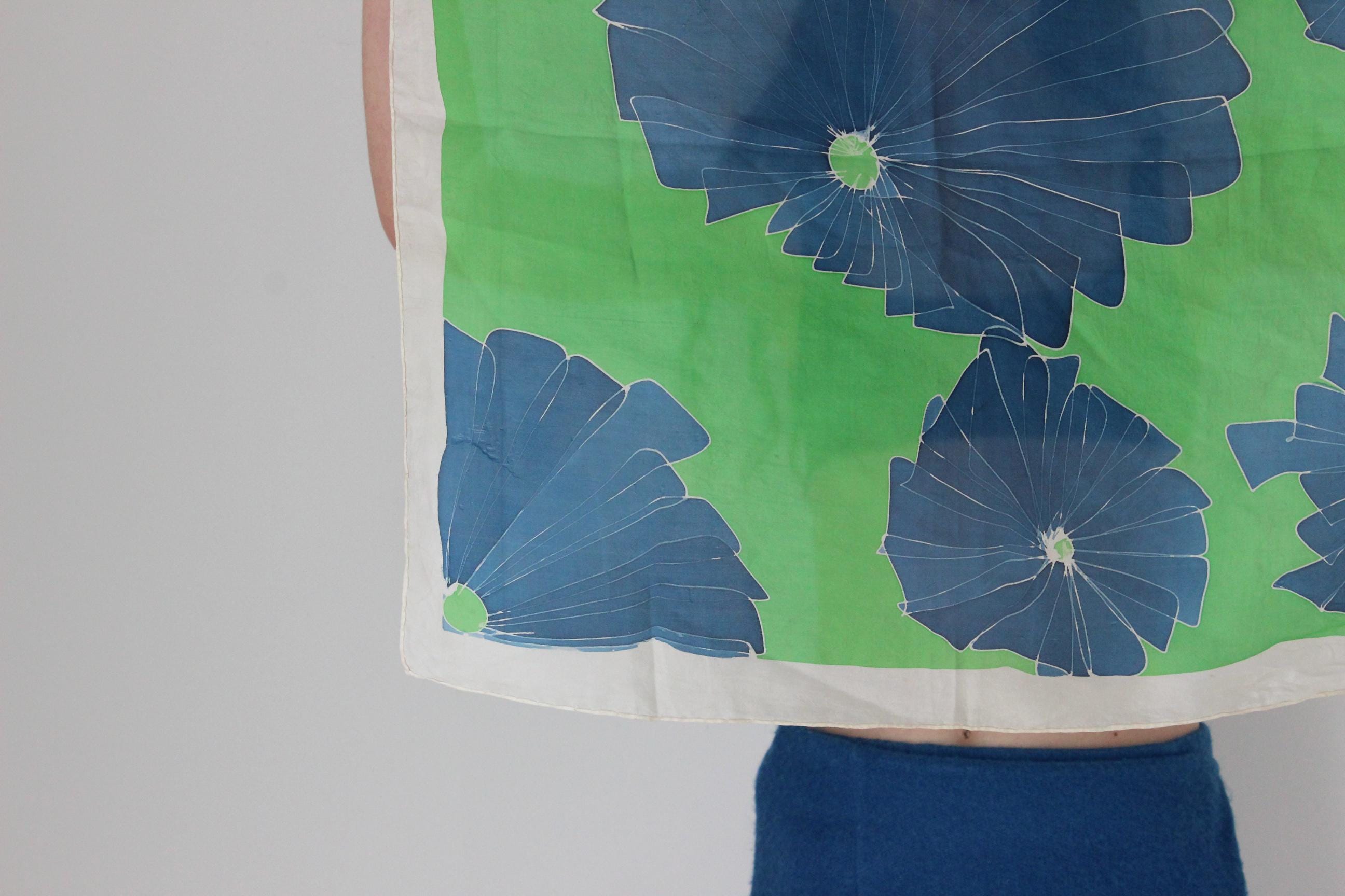 FRENCH COLLECTION 80s Modernist Silk Scarf