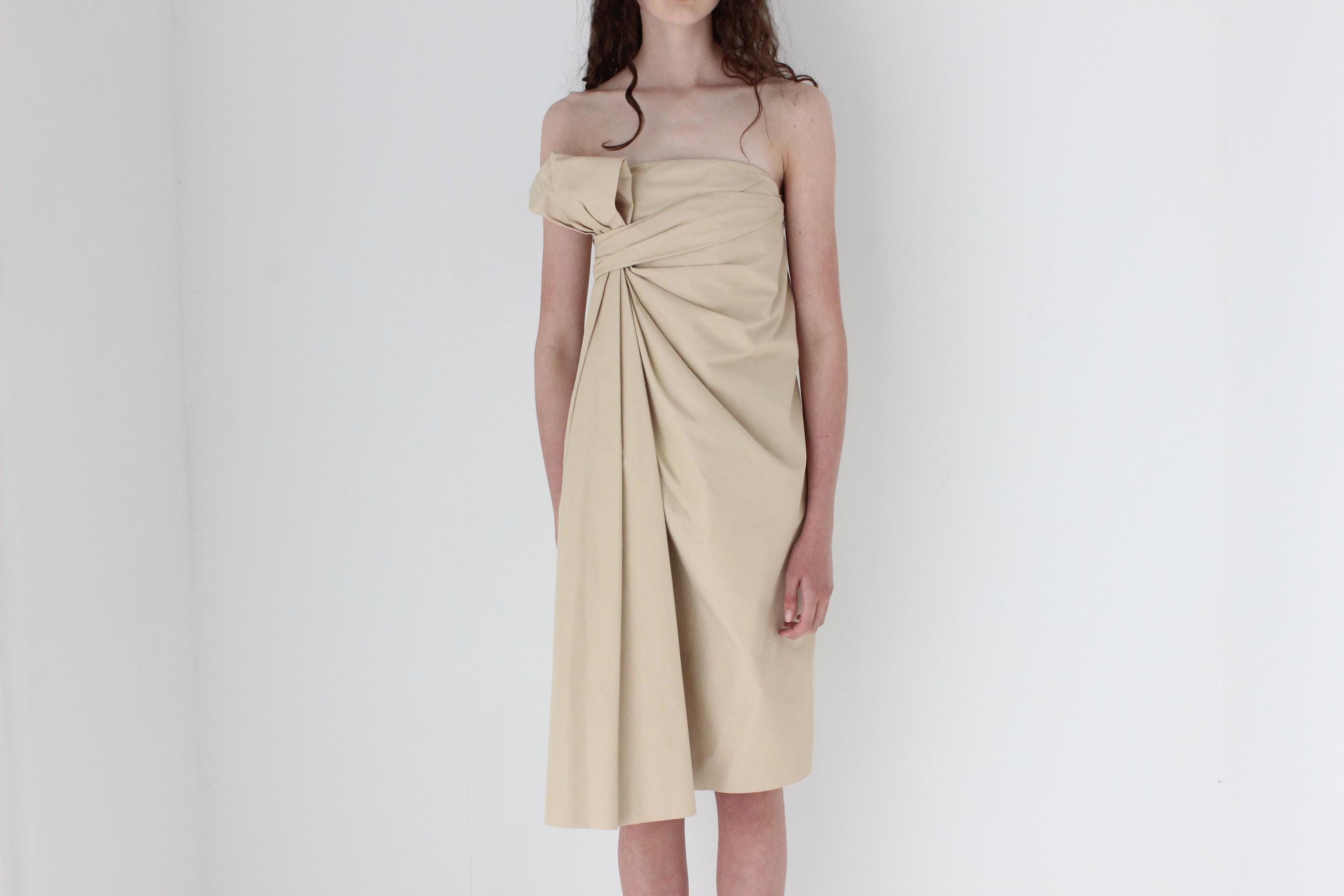 FRENCH COLLECTION Vintage Chloé Sculptural Beige Twill Dress w/ 3D Knot Detail