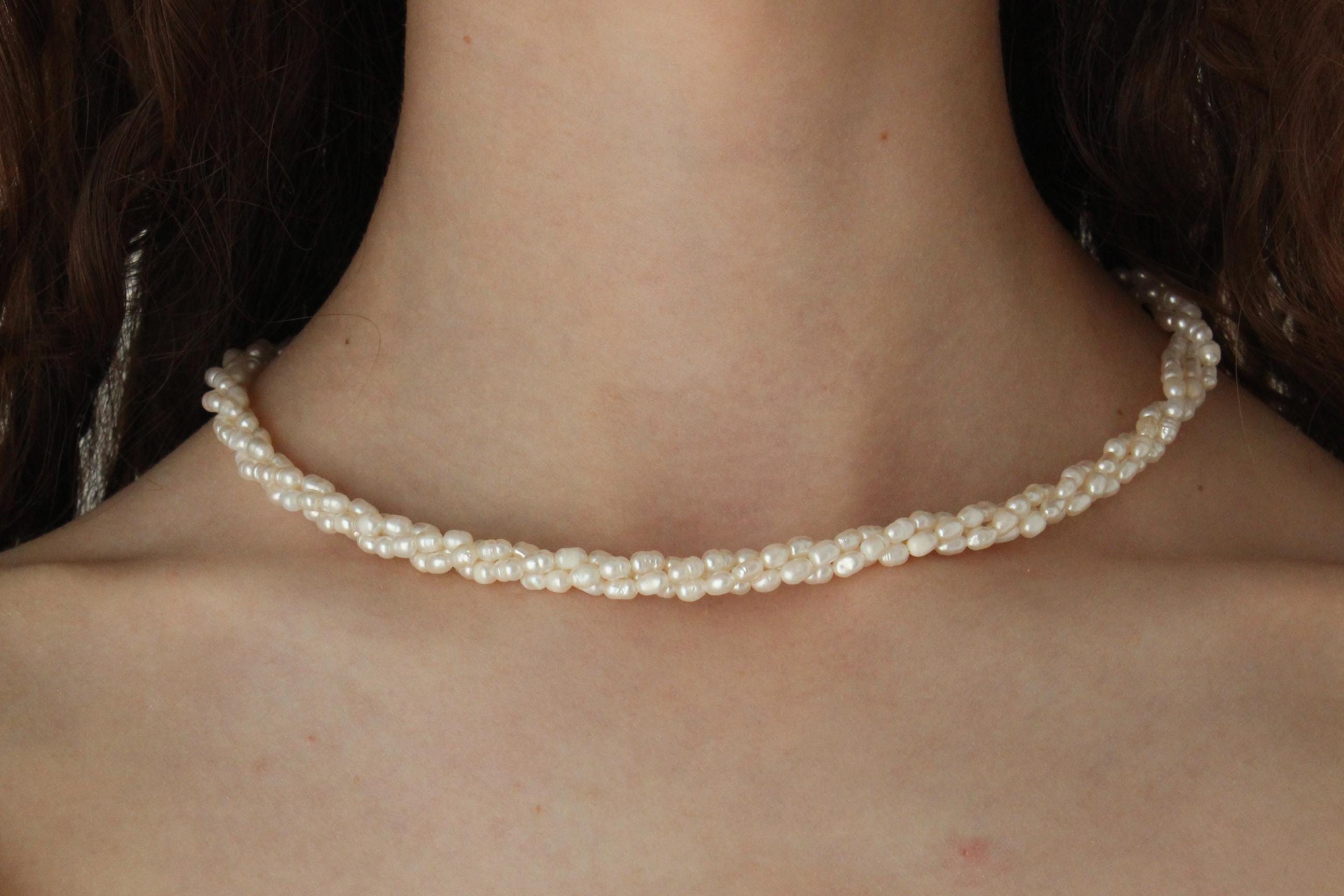 Dainty Vintage Freshwater Pearl Necklace