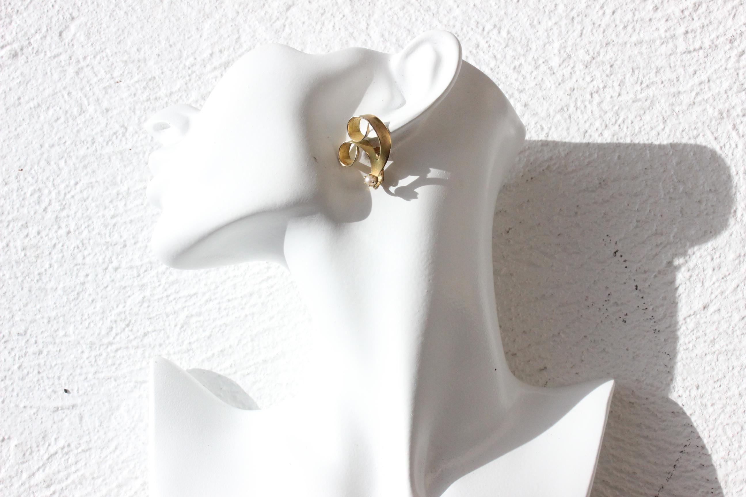 60s Baroque Gold Tone 'Curly' Clip Ons