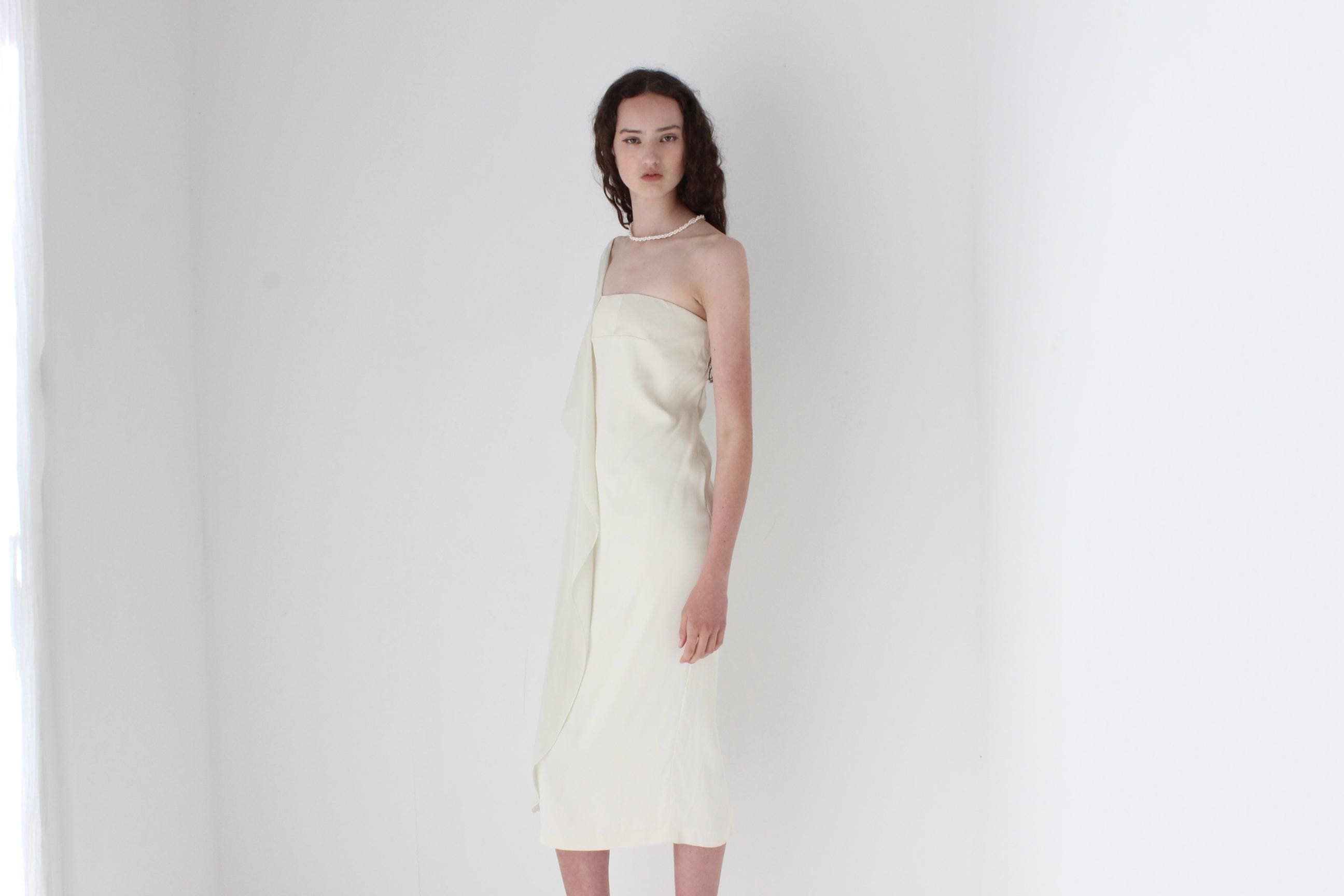 2000s Asymmetric One Shoulder Sheath Dress