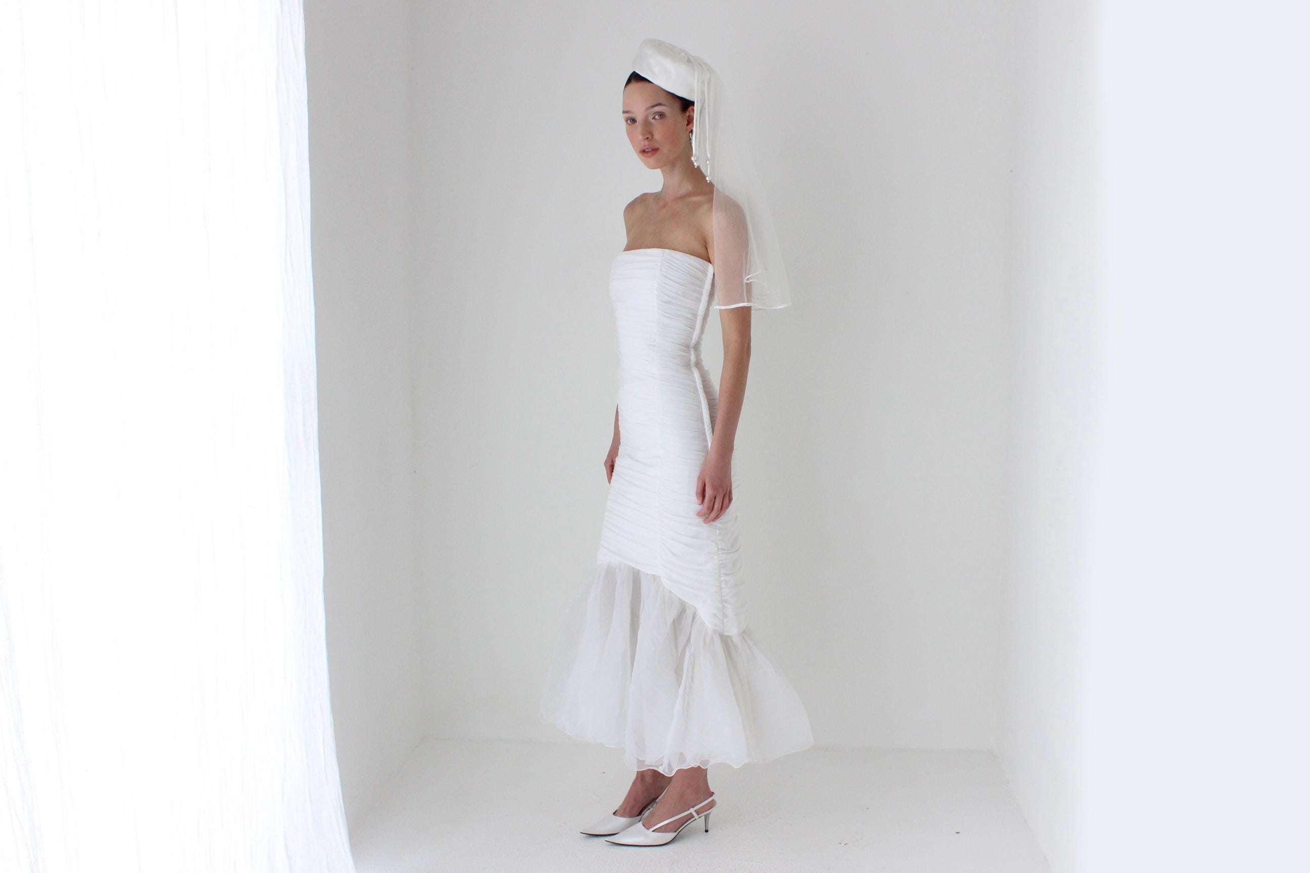 80s Satin Pillbox Bridal Hat w/ Veil