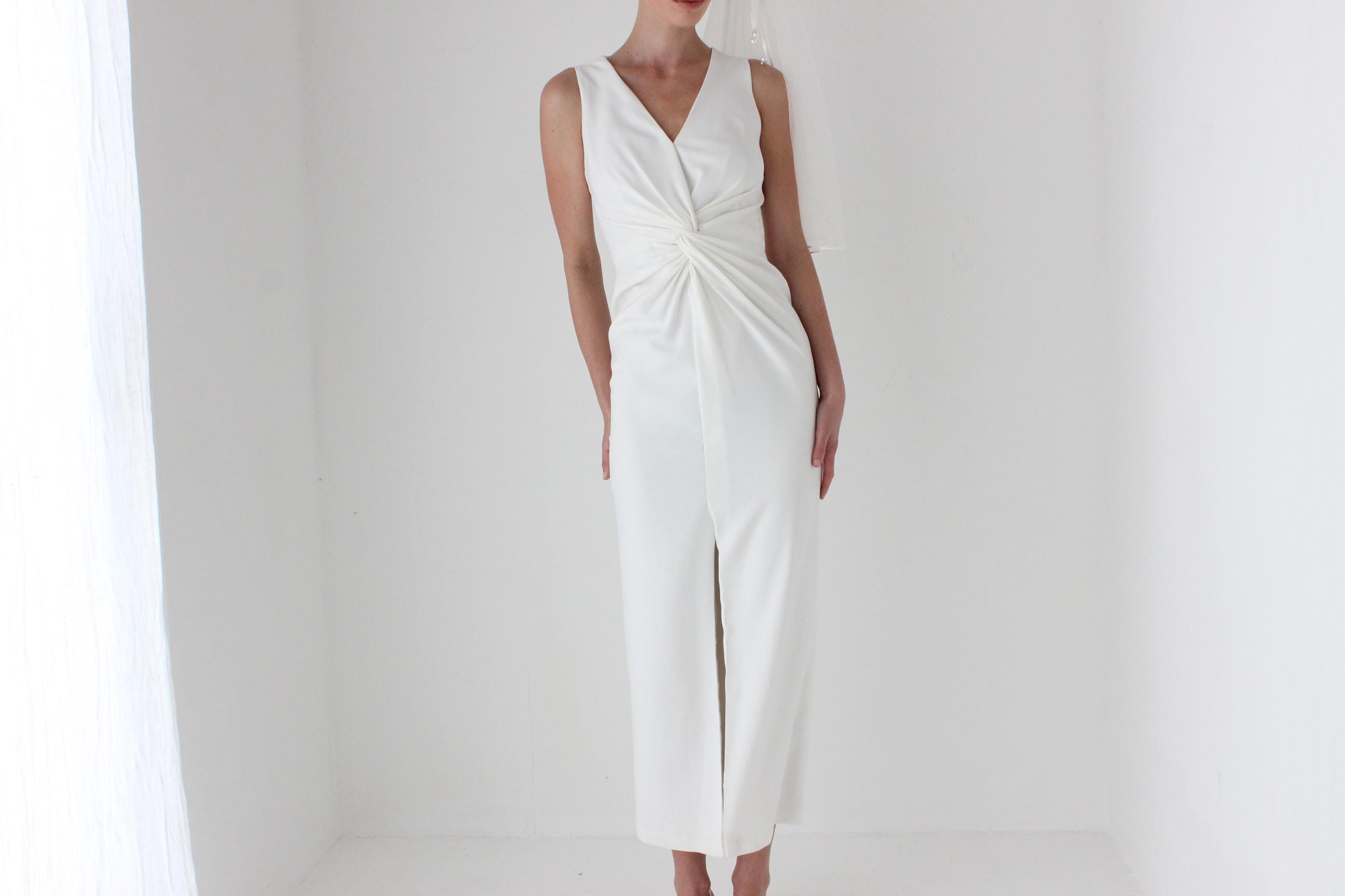 2000s Badgley Mischka Plunge Neck Twist Dress