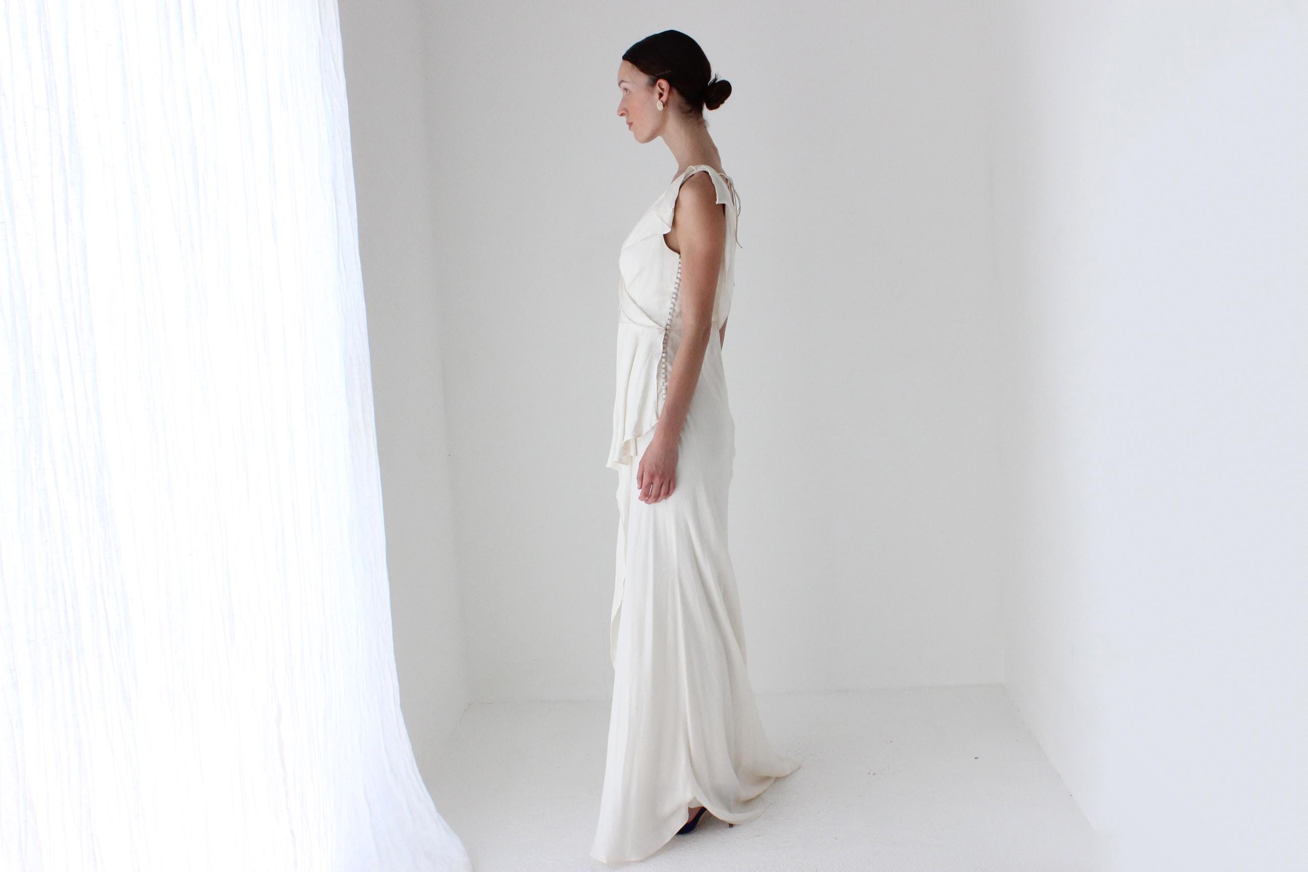 00s Does 30s Watters Brides Silk Flutter Gown
