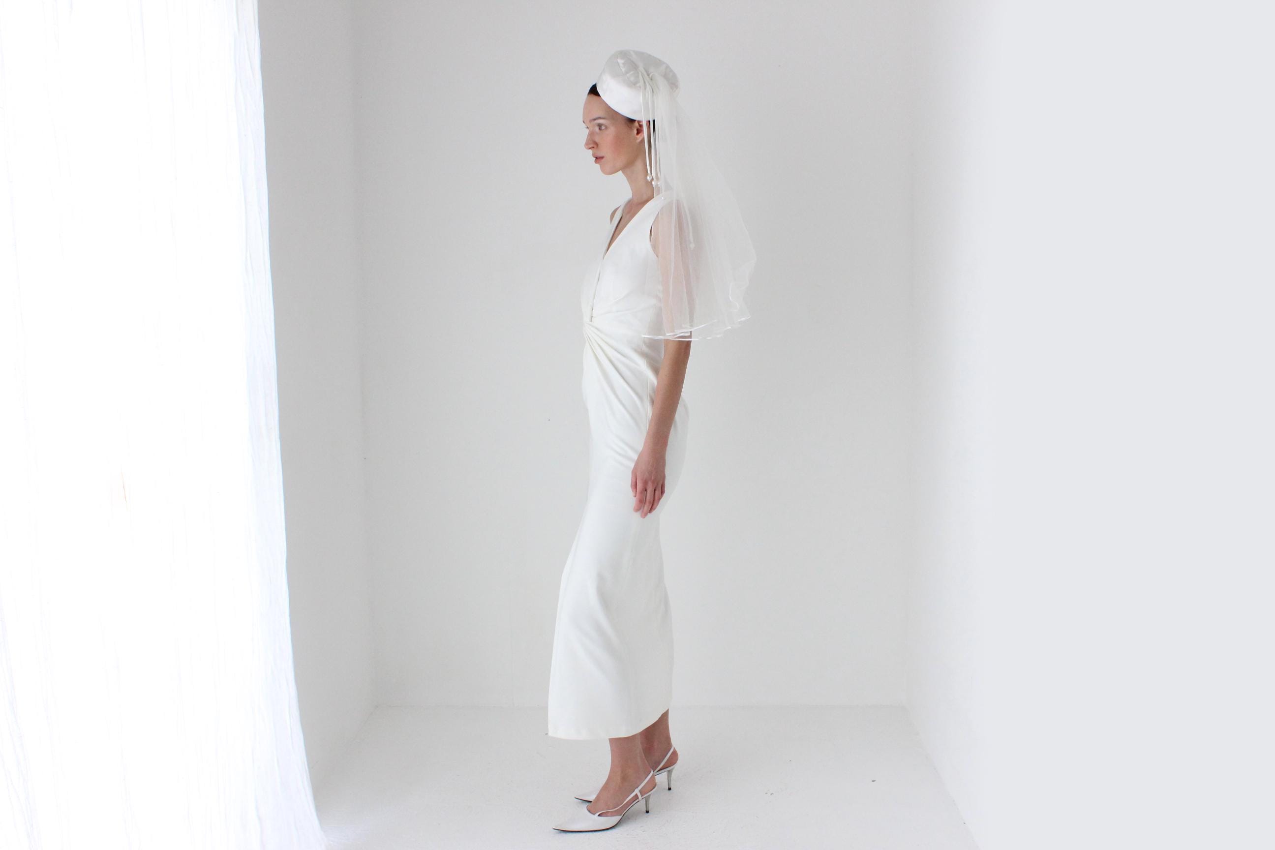 2000s Badgley Mischka Plunge Neck Twist Dress
