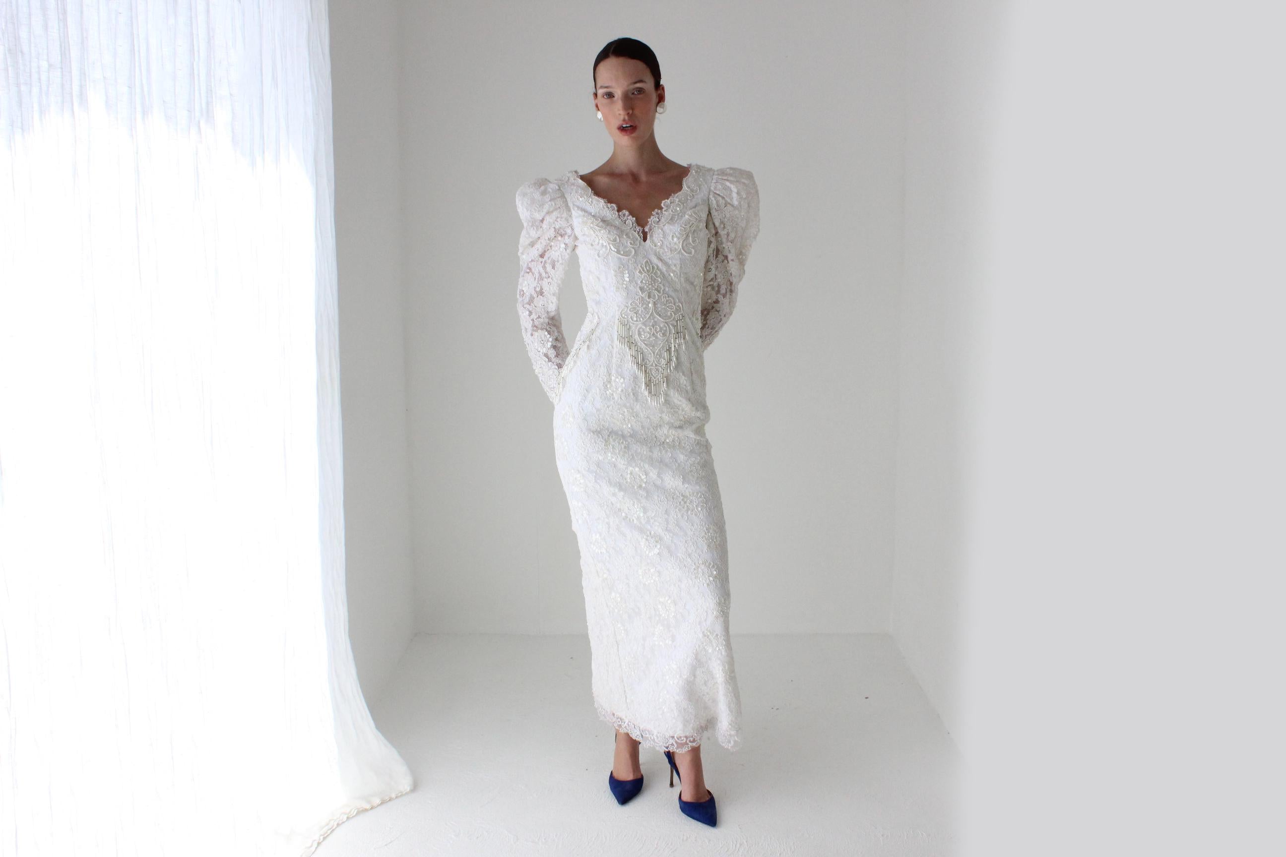 Fab 1980s Vegas Wedding Lace Puff Shoulder Dress