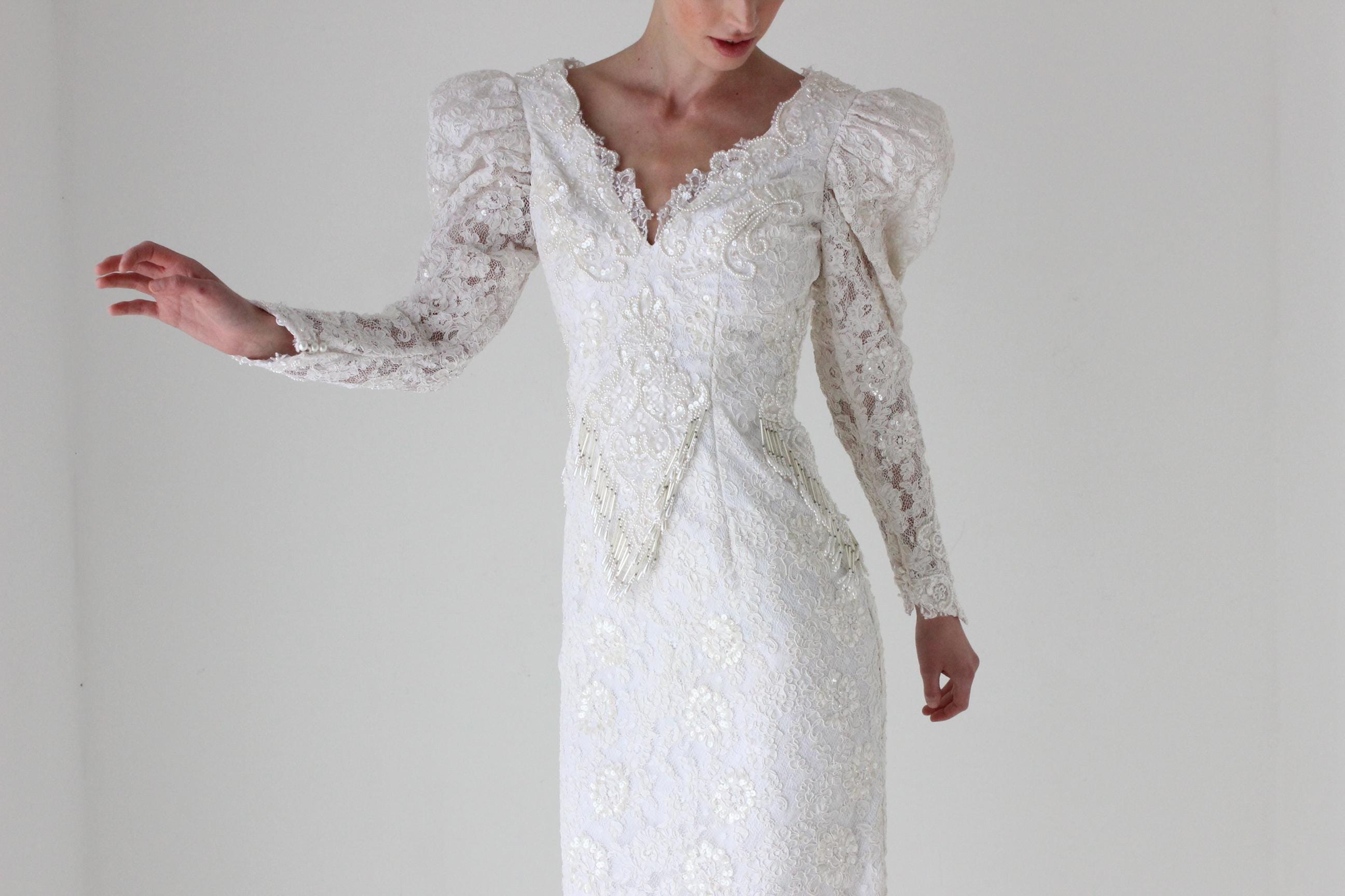 Fab 1980s Vegas Wedding Lace Puff Shoulder Dress