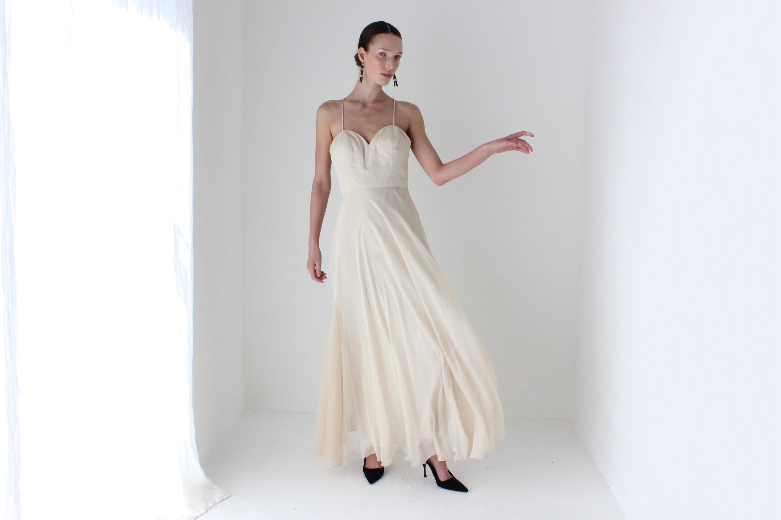 2000s Diane Freis Sexy Backless Chiffon Gown
