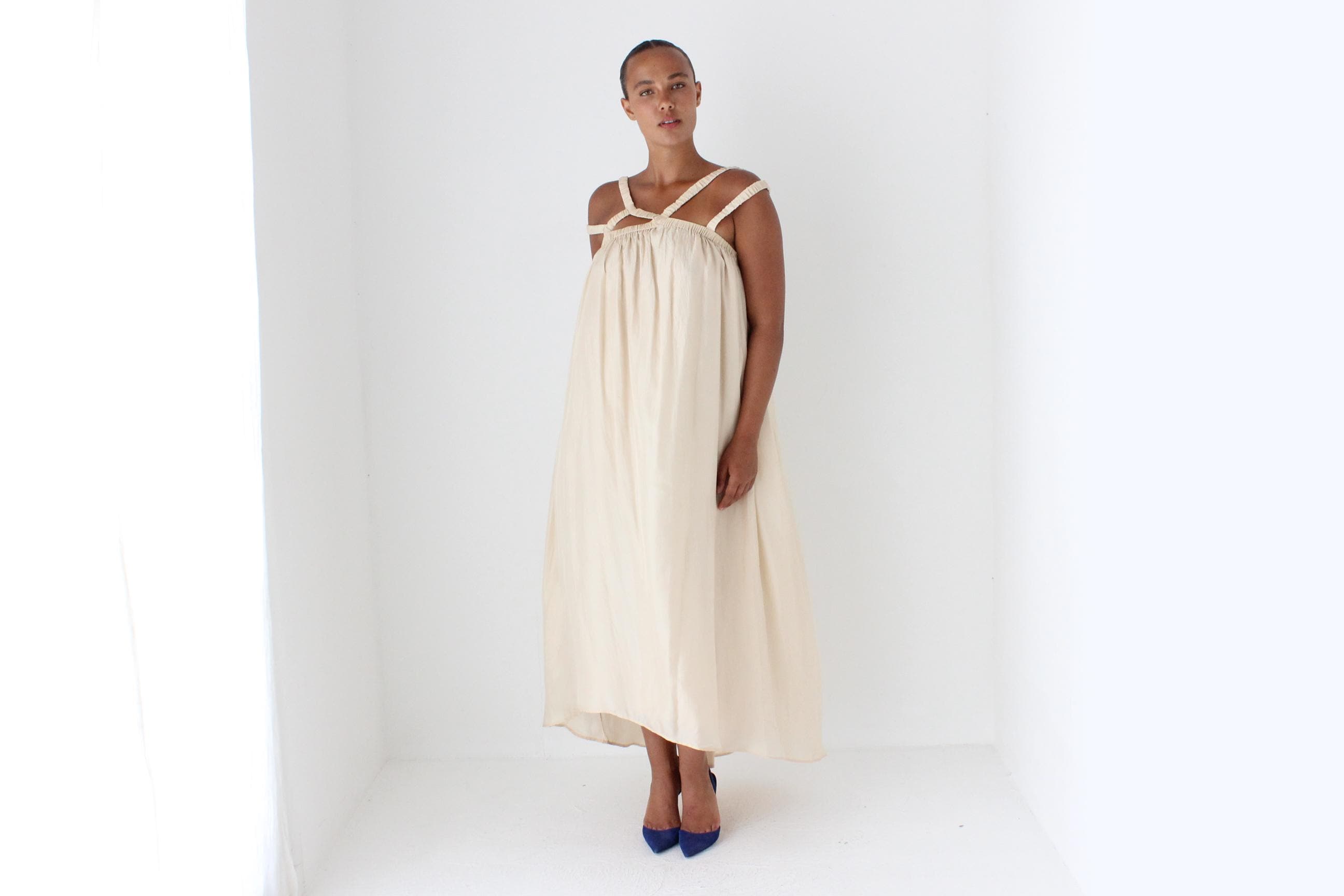2000s Kirrily Johnson Featherweight Pure Silk Trapeze Dress