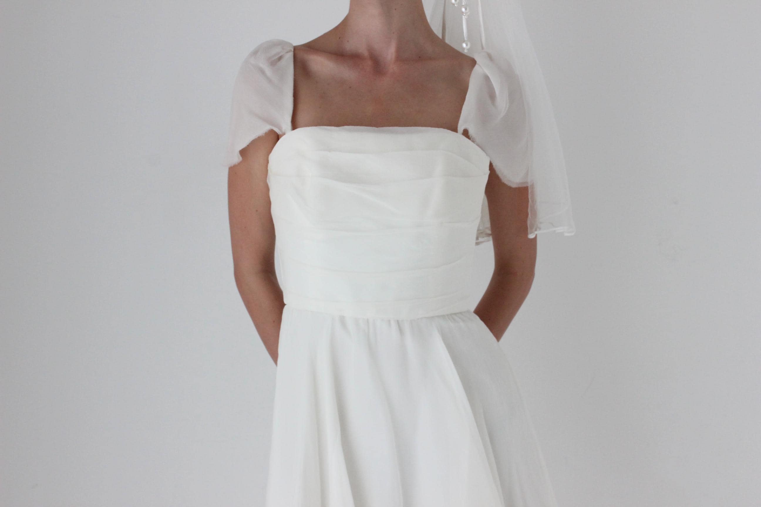 2000s AMSALE Crinkle Silk Georgette Flutter Sleeve Mini