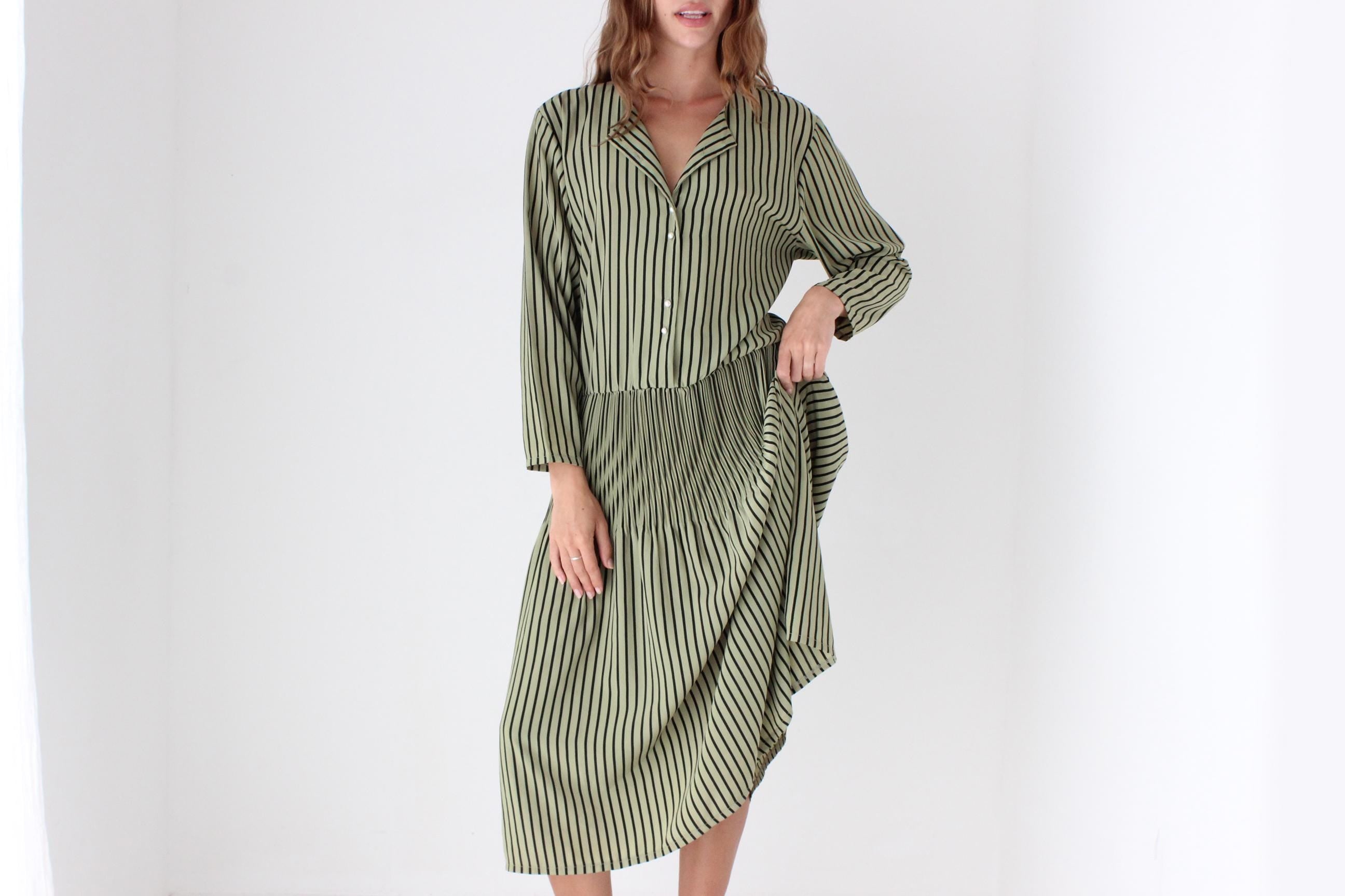80s Australian Vintage Relaxed Striped Drop Waist Dress