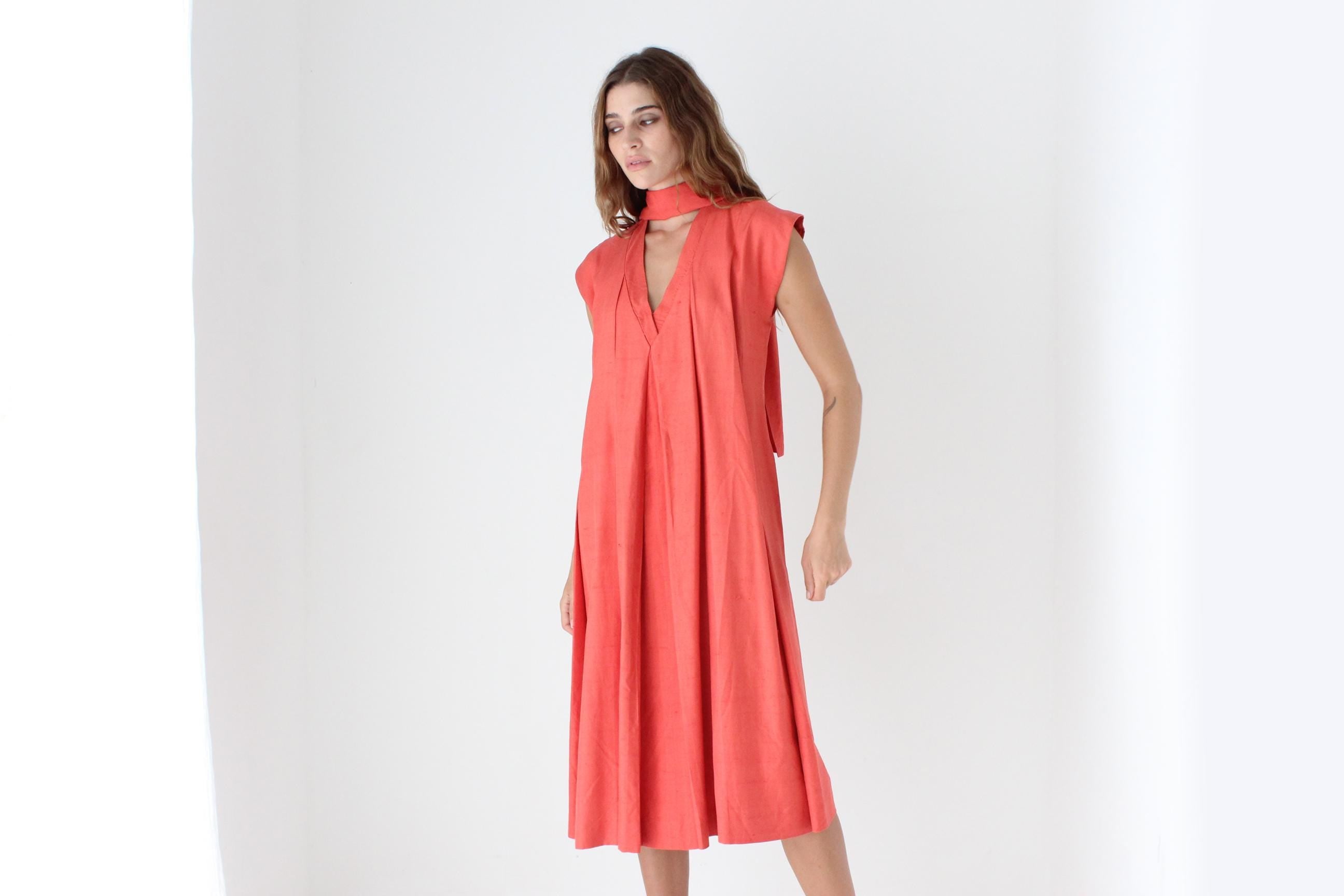 Handmade 80s Relaxed Coral V Neck Dress w/ Sash